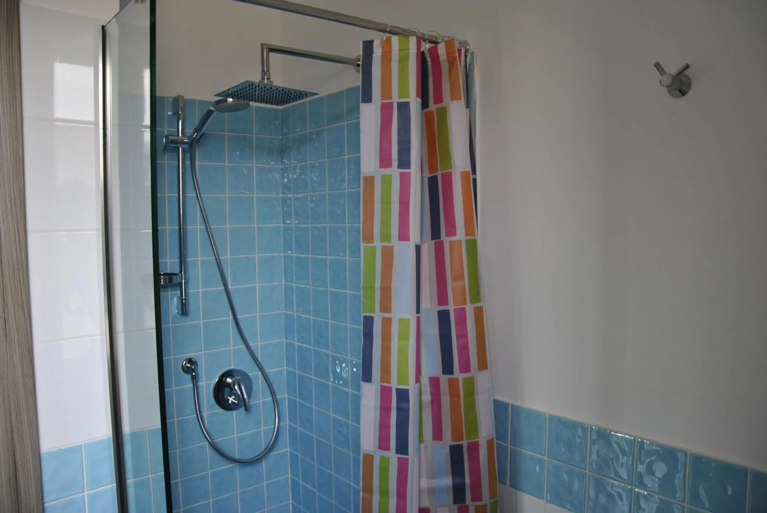 Shower in Casa Natia