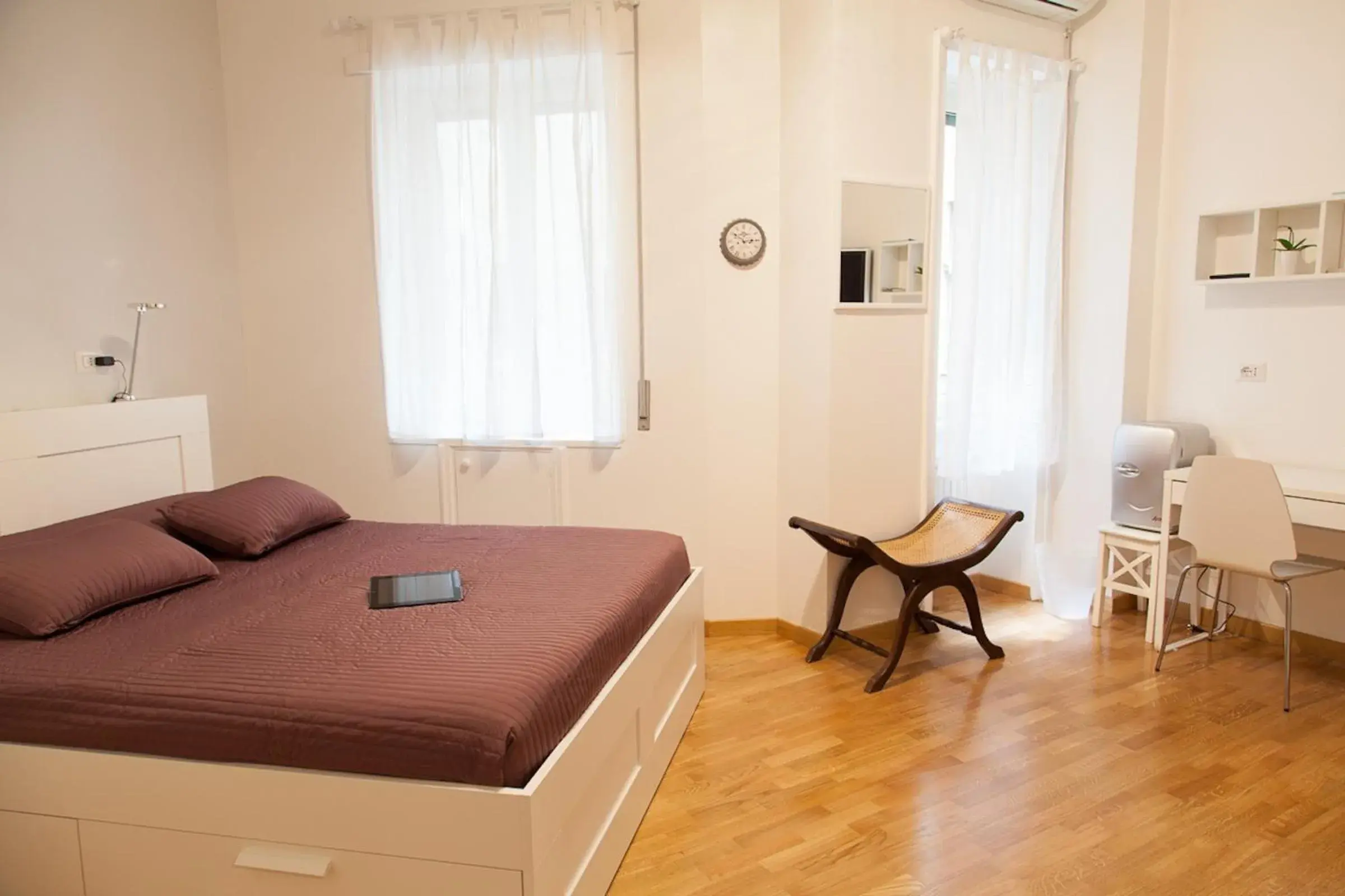 Double Room with Private Bathroom - single occupancy in Cicerone 60 Double Room with Private Bathroom - single occupancy in Cicerone 60