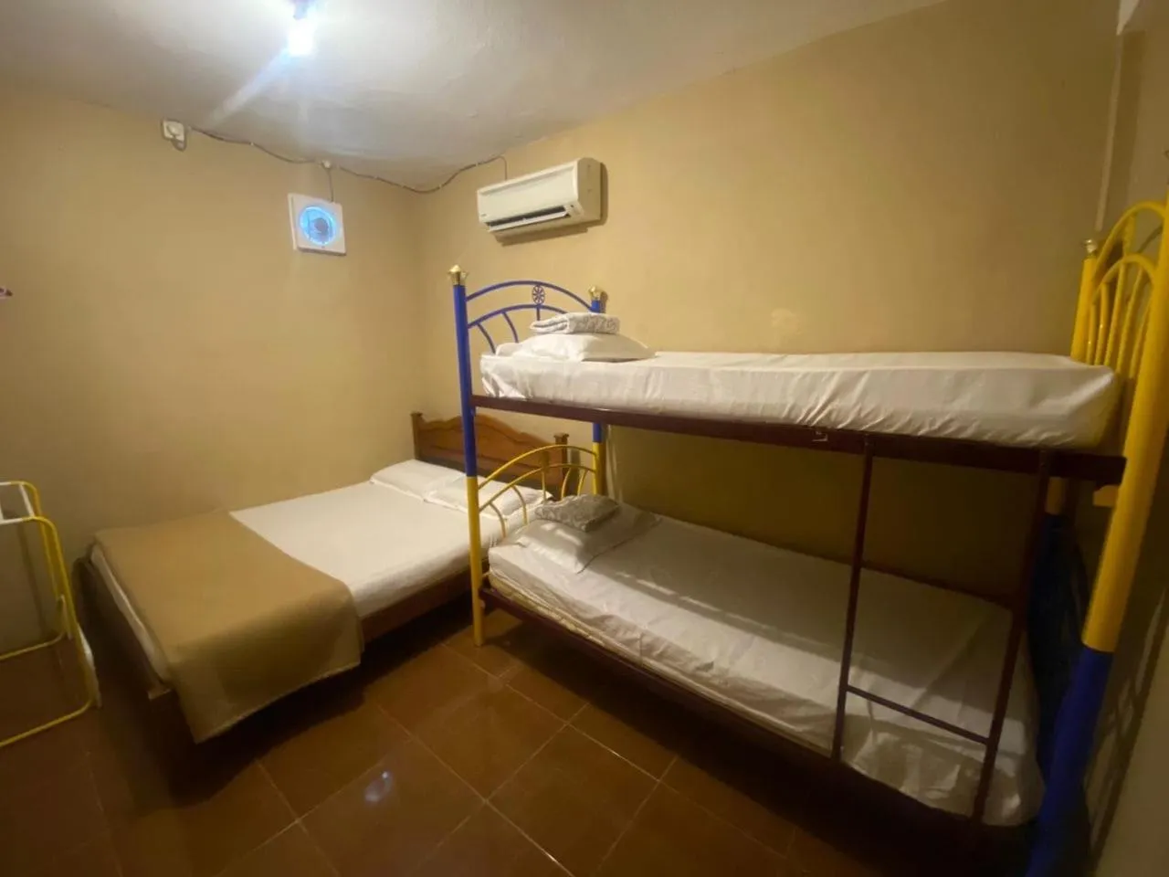 Bedroom, Bed in OYO 90910 Homestay D Lalang Inn