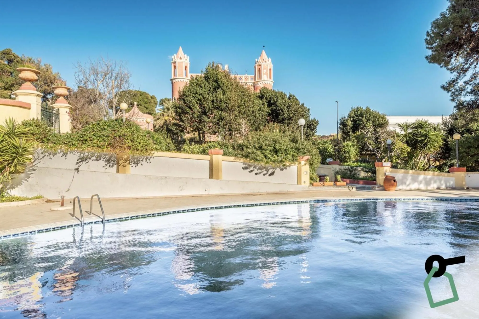 Swimming pool in HOTIDAY Leuca Lungomare
