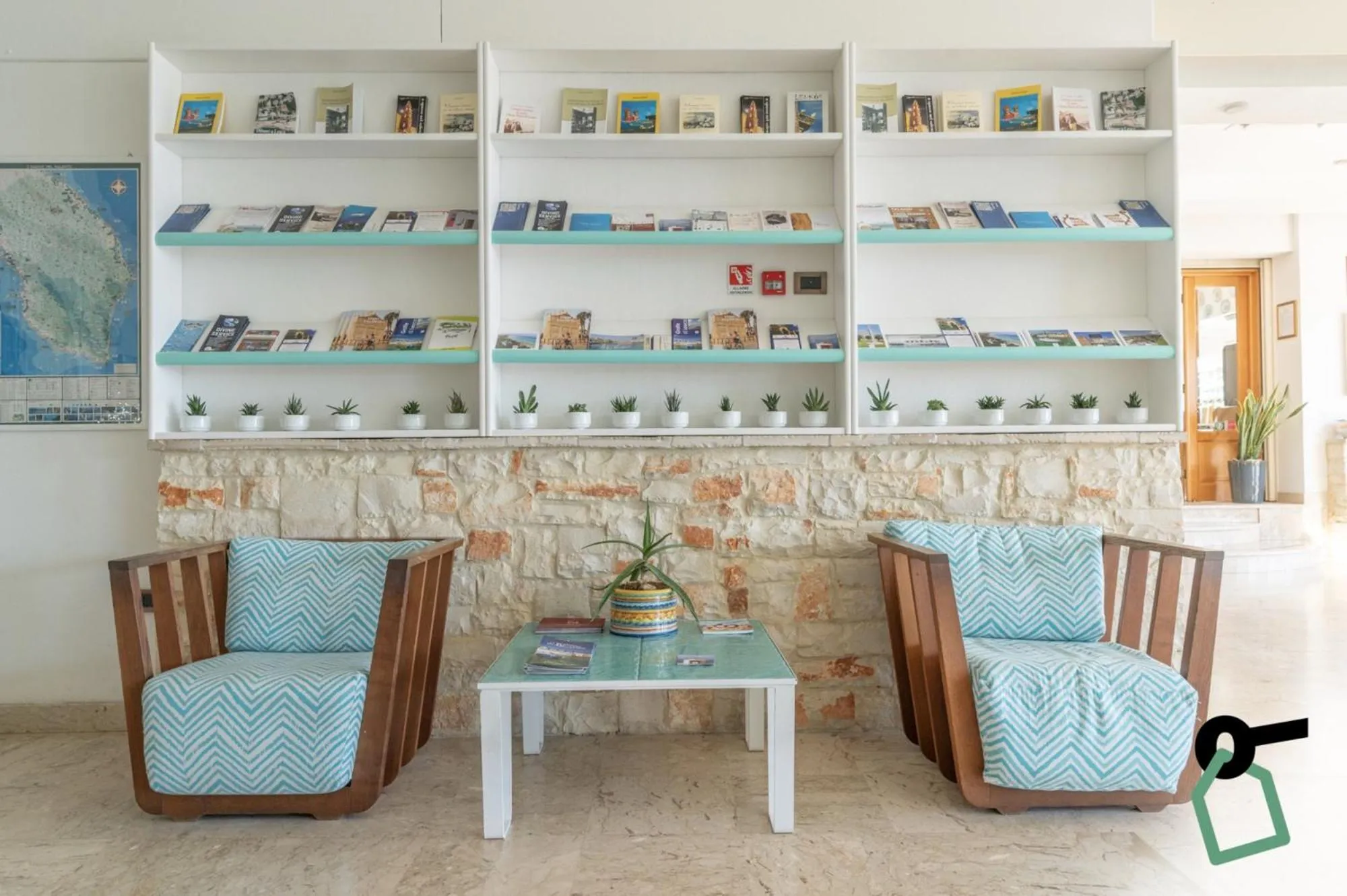 Seating area in HOTIDAY Leuca Lungomare