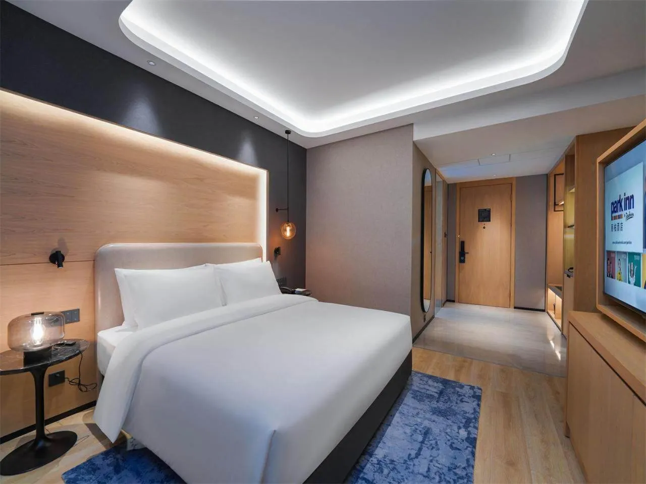 Bedroom, Bed in Park Inn by Radission Tianjin Binhai International Airport