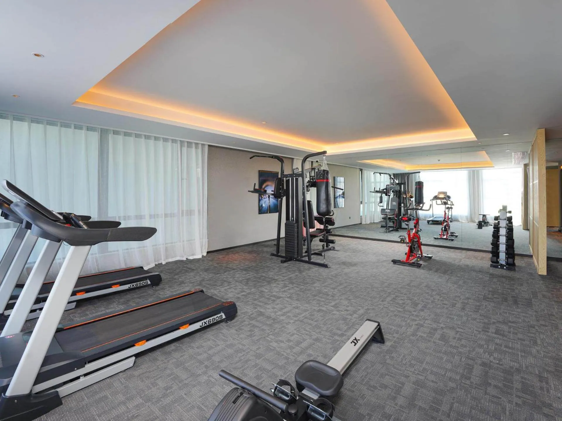 Fitness centre/facilities in Park Inn by Radission Tianjin Binhai International Airport