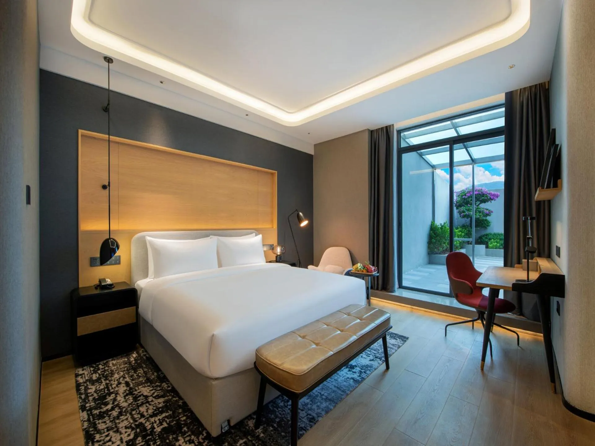 Photo of the whole room, Bed in Park Inn by Radisson Zhuhai Gaolan Port