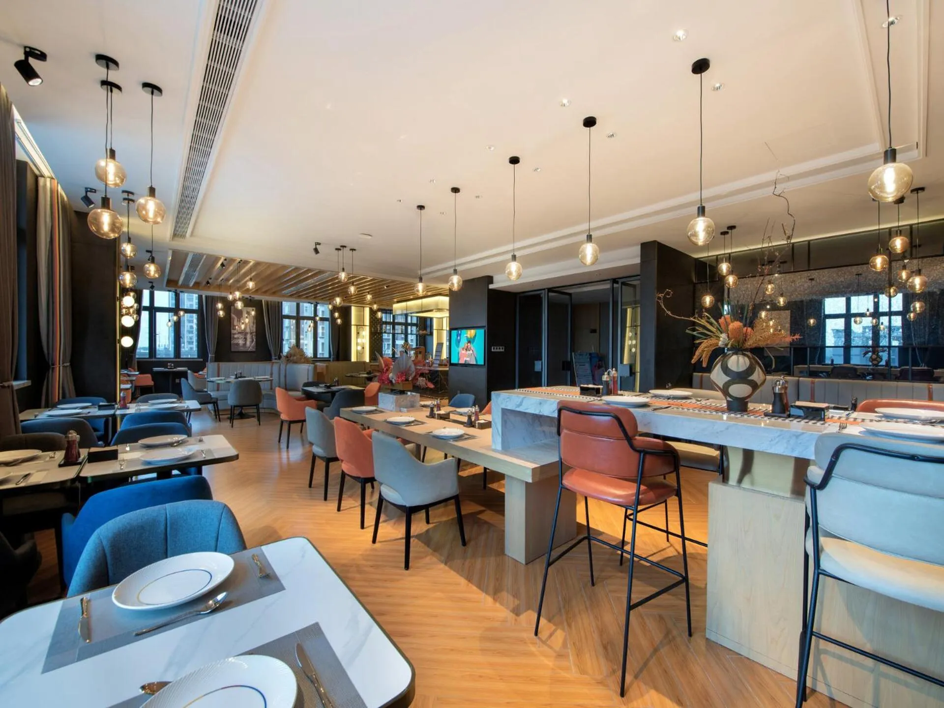 Restaurant/places to eat in Park Inn by Radisson Zhuhai Gaolan Port