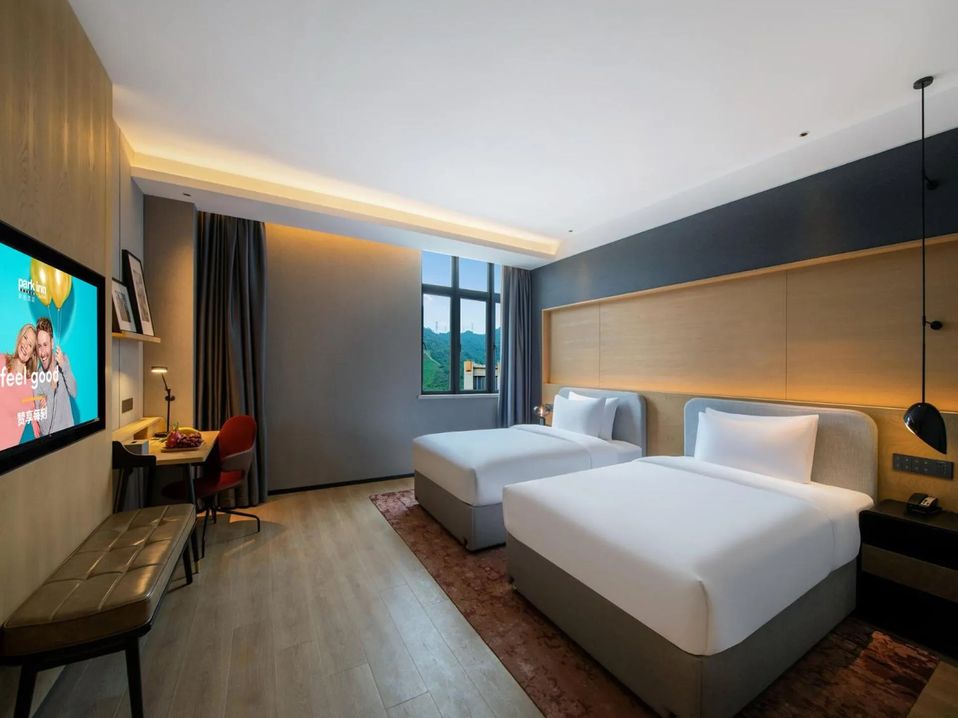 Photo of the whole room, Bed in Park Inn by Radisson Zhuhai Gaolan Port