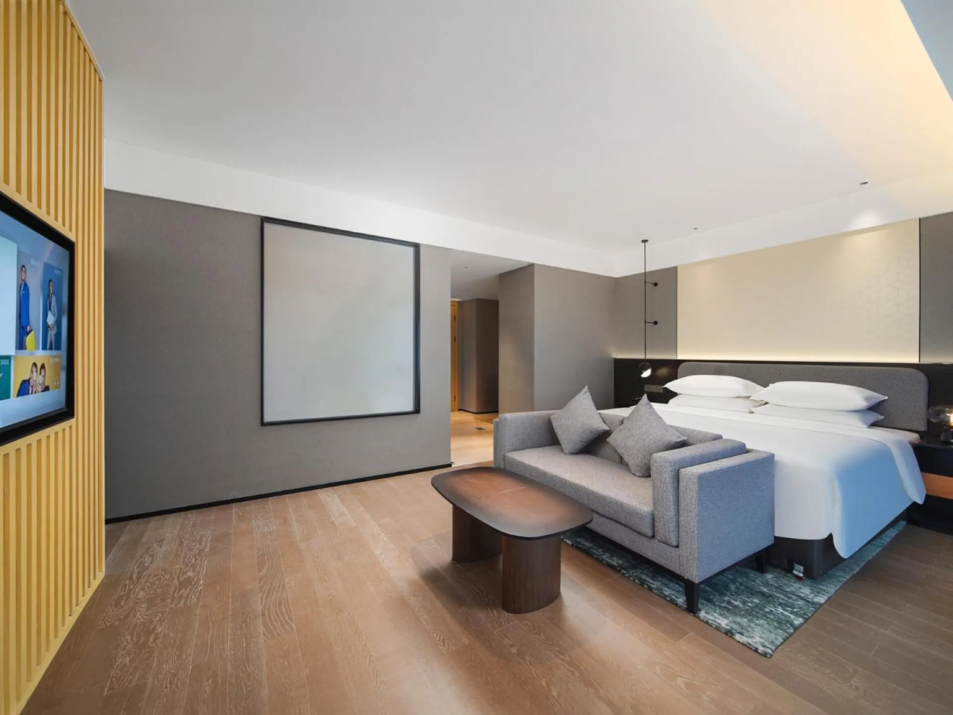 Bed in Park Inn by Radisson Chengdu FengHuang Mountain Sports Park