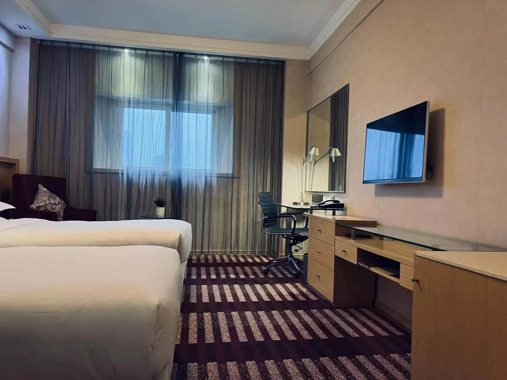 Bed in Park Inn by Radisson Shanghai Downtown