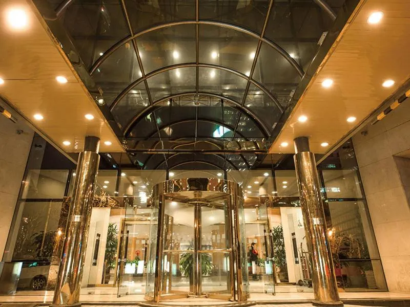 Night in Park Inn by Radisson Shanghai Downtown
