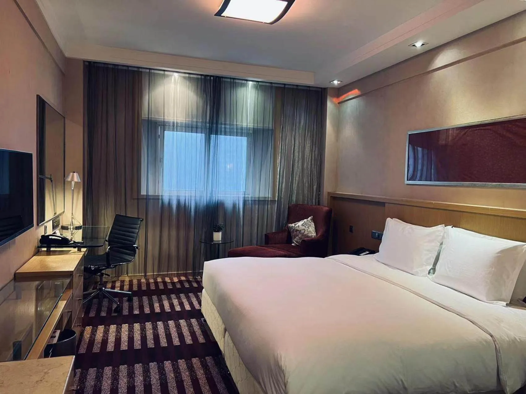 Bed in Park Inn by Radisson Shanghai Downtown