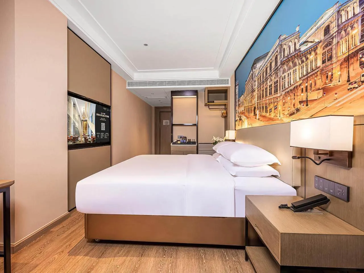 Bed in Vienna International Hotel Xianyang International Airport Hotel