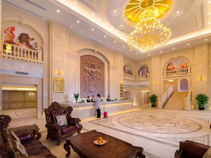 Vienna International Hotel Shenzhen Xiashuijing Metro Station