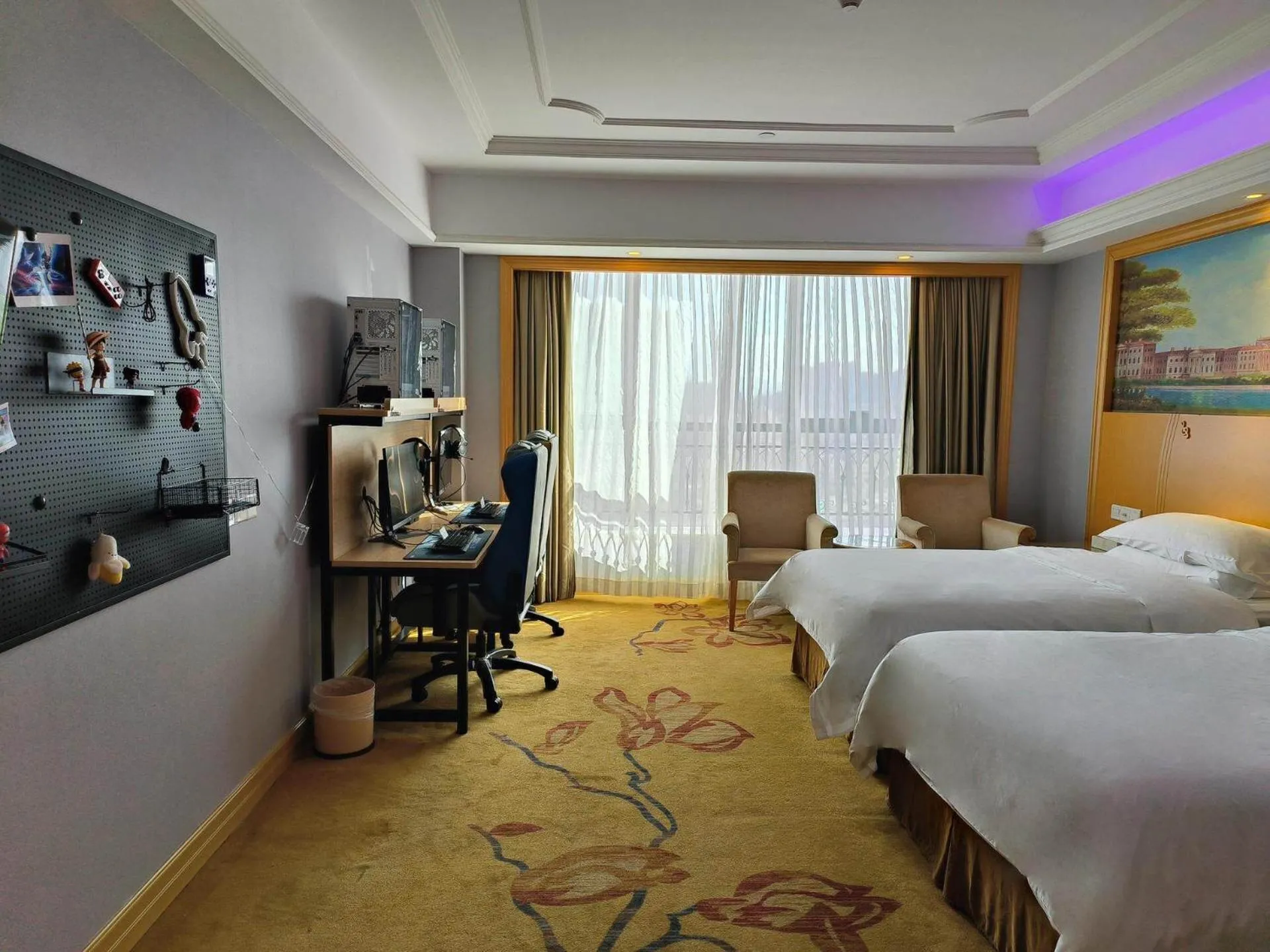 Bed in Vienna International Hotel Shenzhen Xiashuijing Metro Station