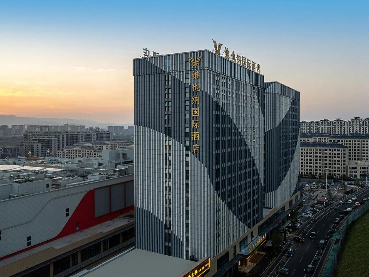 Vienna International Hotel Linqu Wanda Plaza
