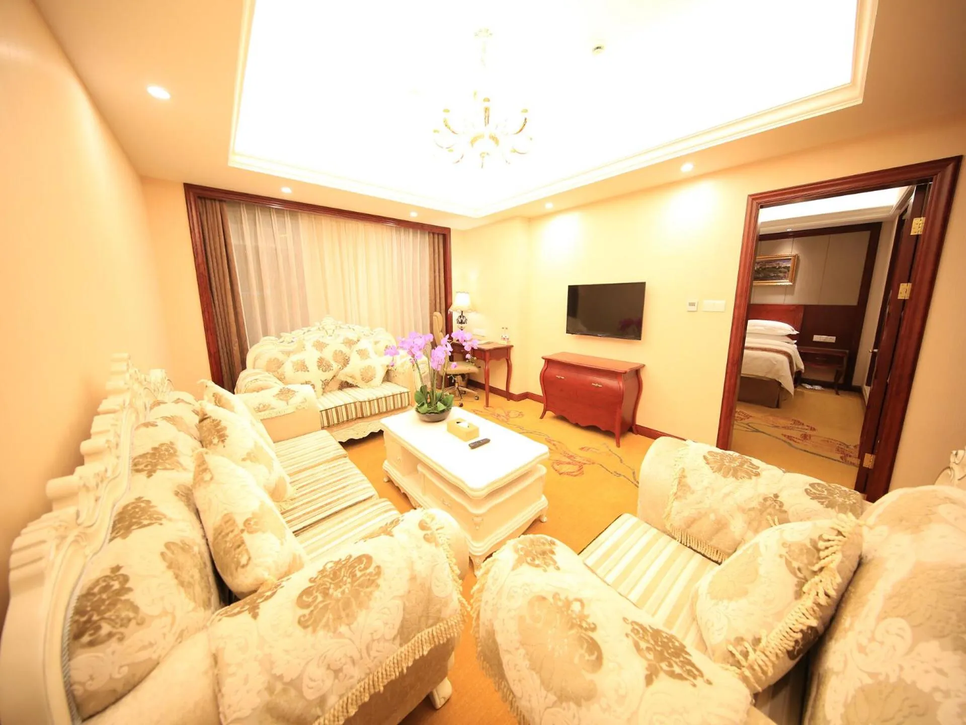 Bed in Vienna International Hotel Shanghai Hongqiao Airport Convention and Exhibition Center Huaxu Highway