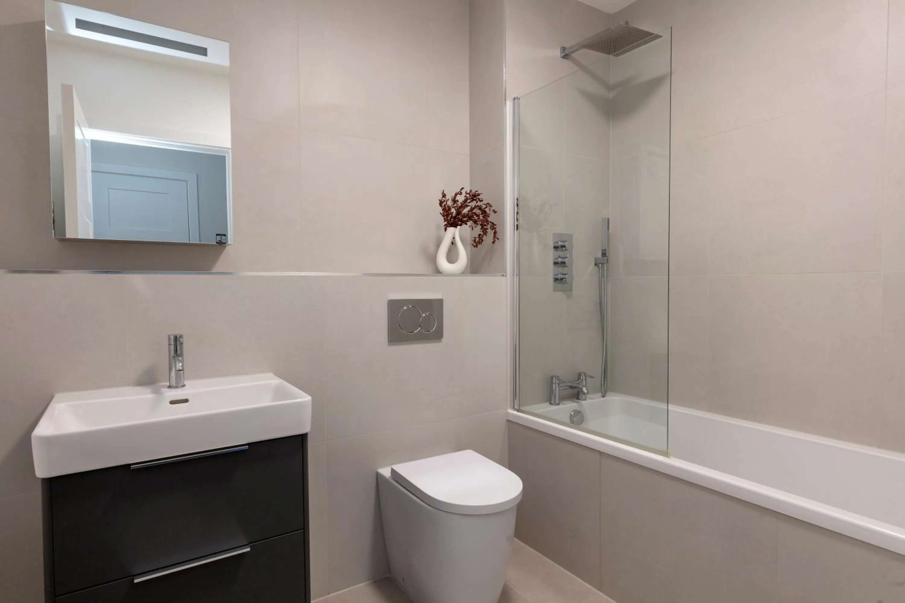Deluxe North Central London Apartment