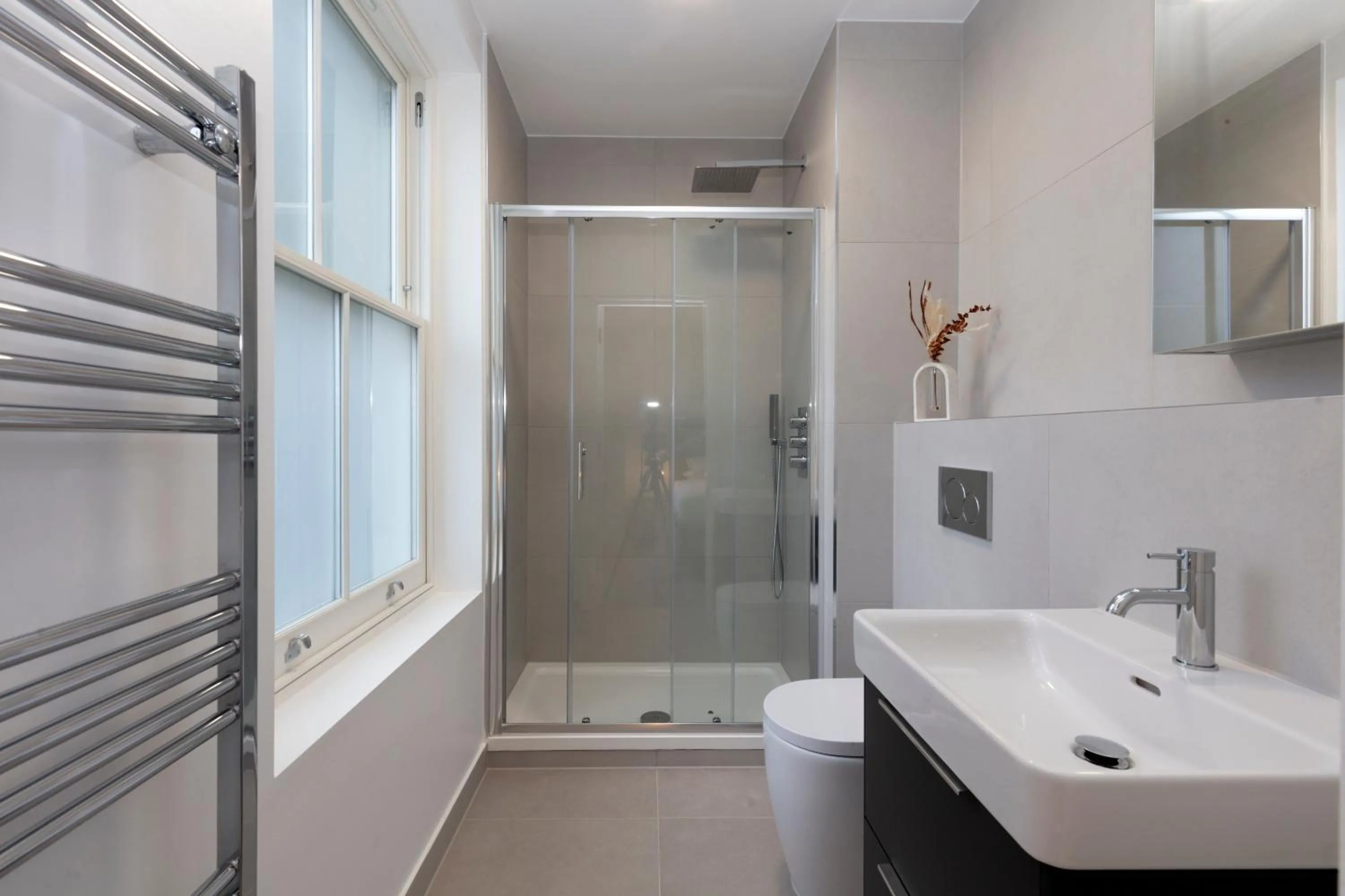 Deluxe North Central London Apartment