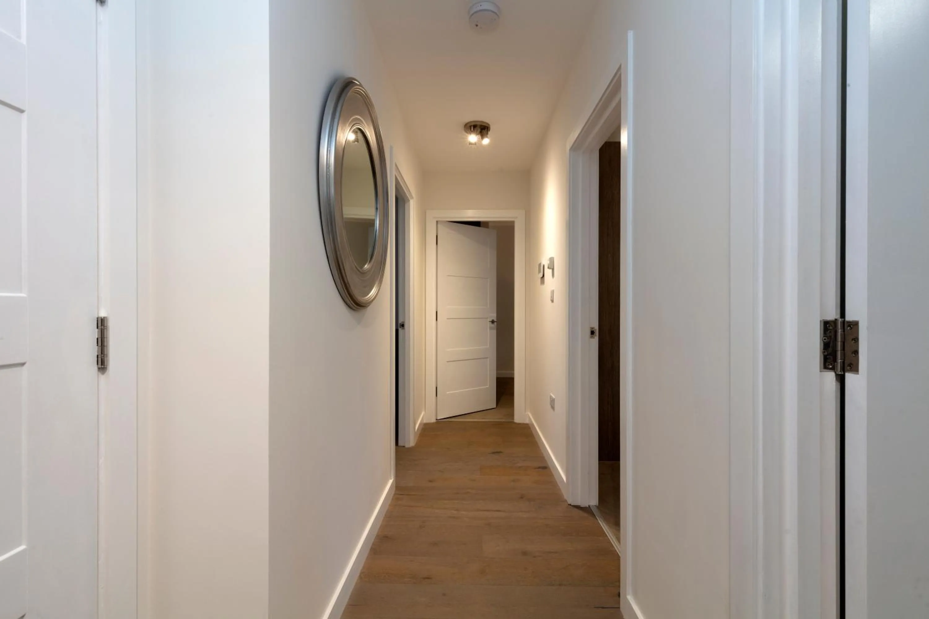 Deluxe North Central London Apartment