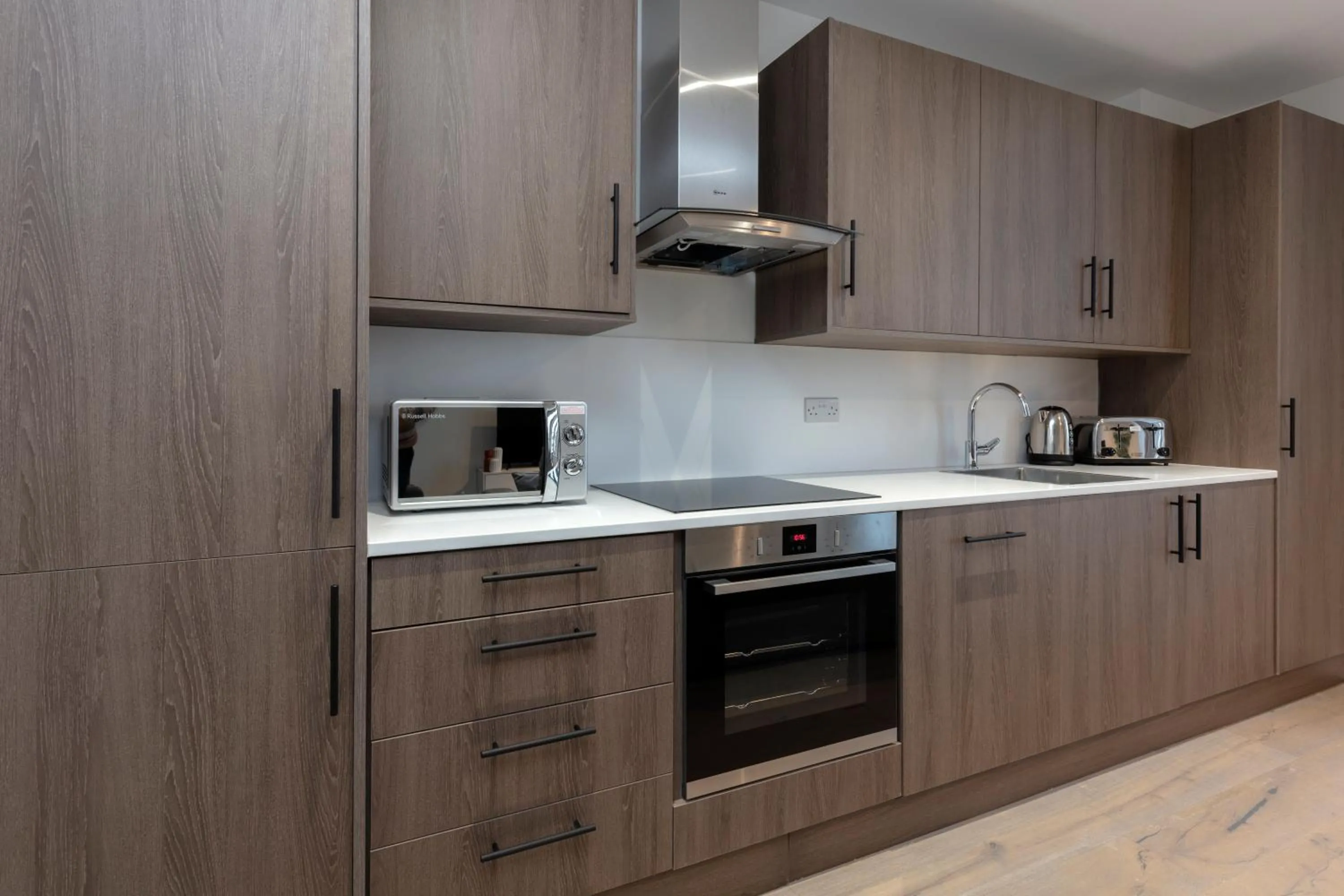 Deluxe North Central London Apartment