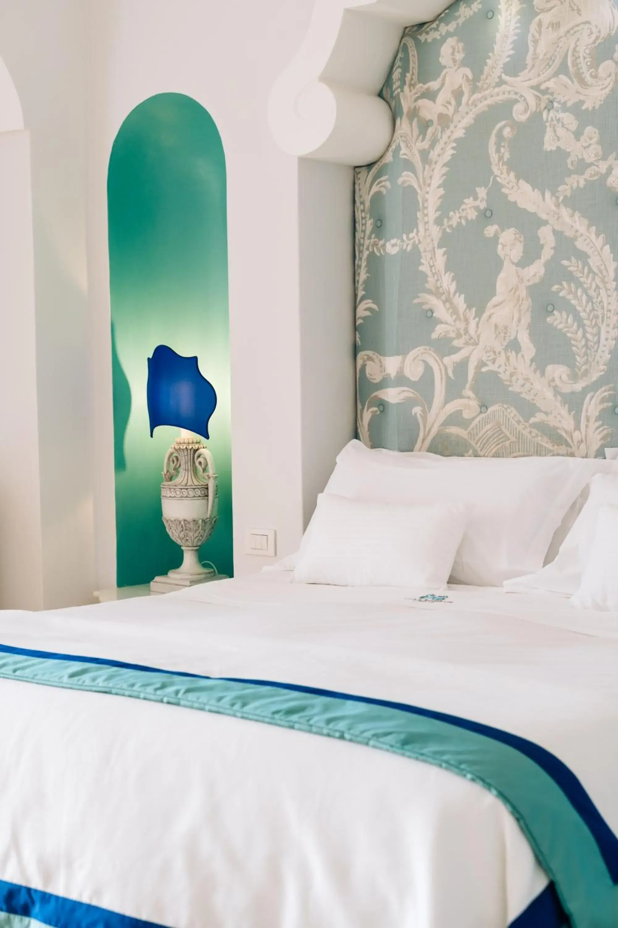 One-Bedroom Apartment with Terrace and Sea View in Villa Boheme Exclusive Luxury Suites One-Bedroom Apartment with Terrace and Sea View in Villa Boheme Exclusive Luxury Suites