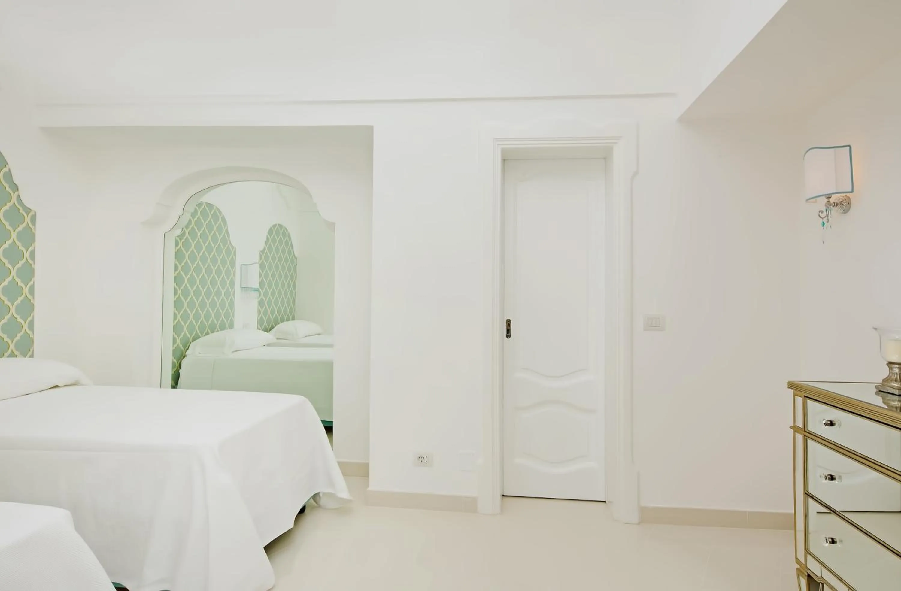 Photo of the whole room, Bed in Villa Boheme Exclusive Luxury Suites