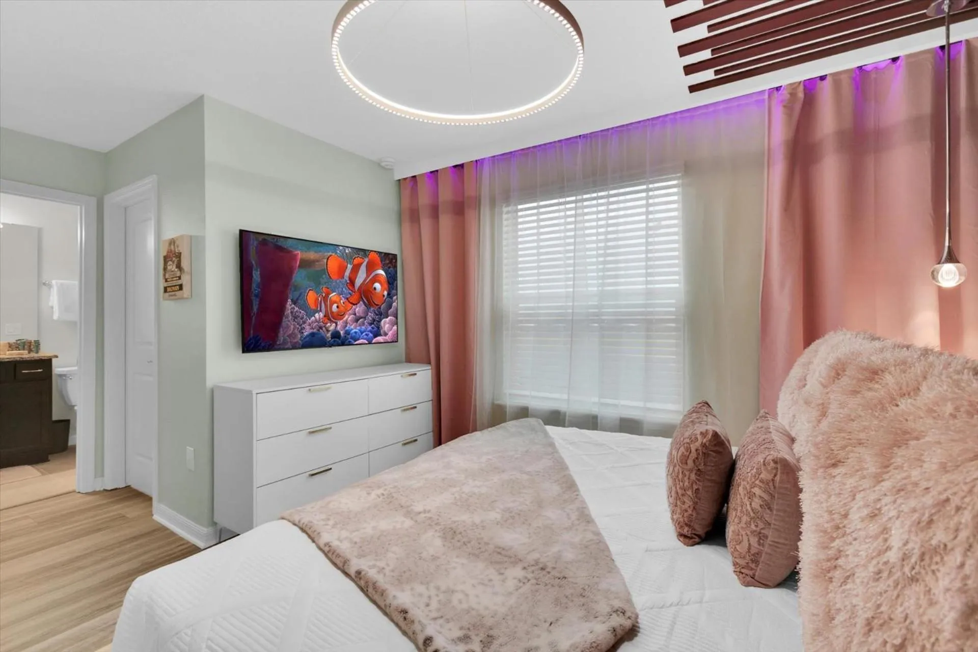 Bedroom, Bed in 3074 Mahalo
