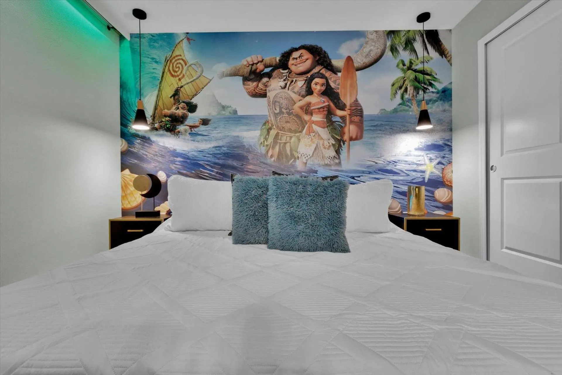Bedroom, Bed in 3074 Mahalo