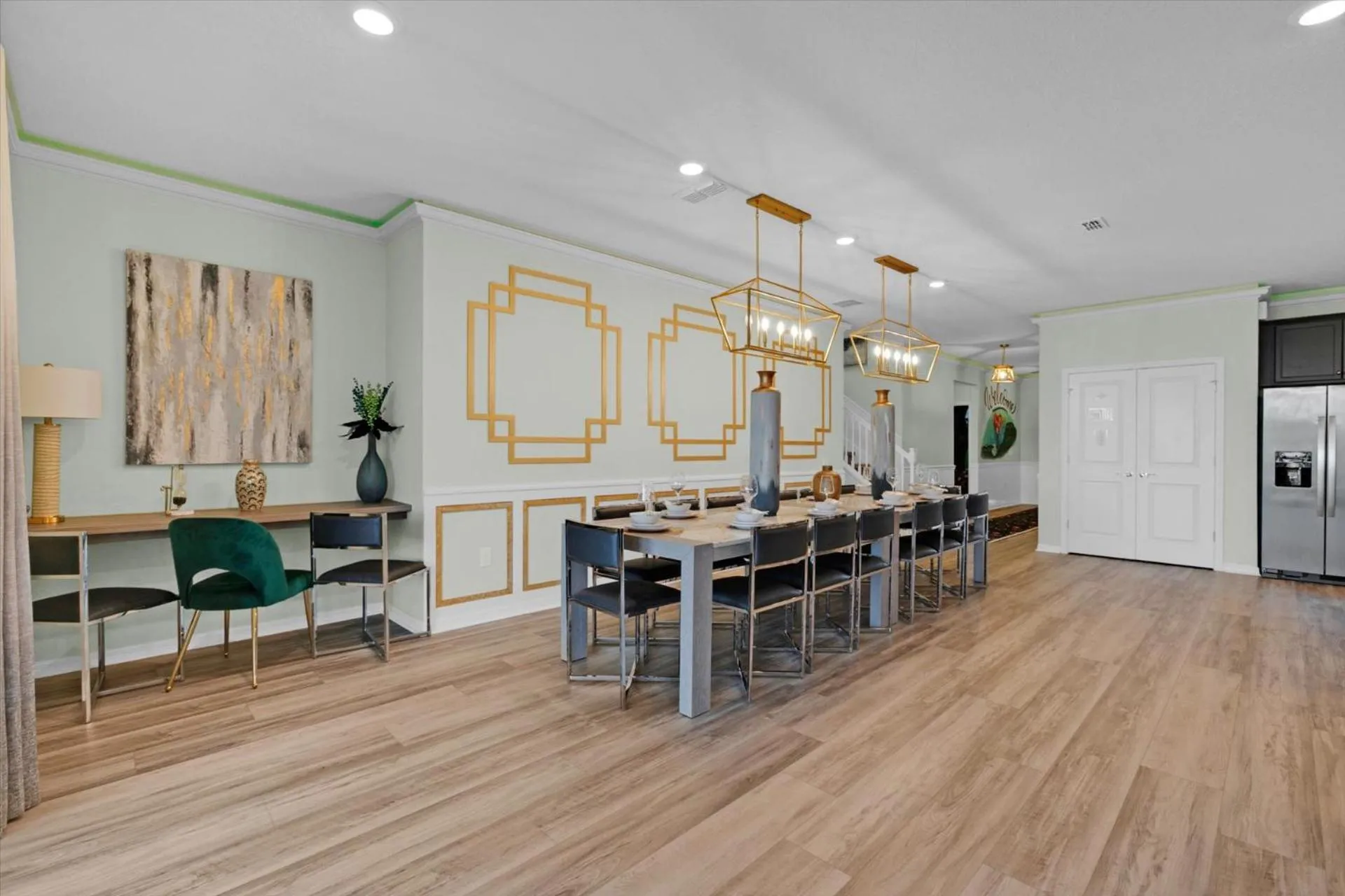 Dining area in 3074 Mahalo