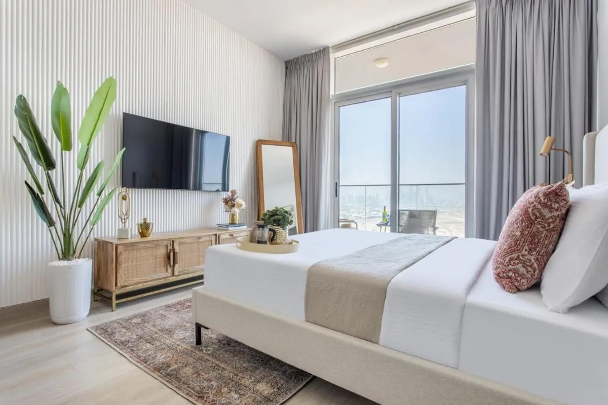 Bed in Frank Porter - Bloom Tower C