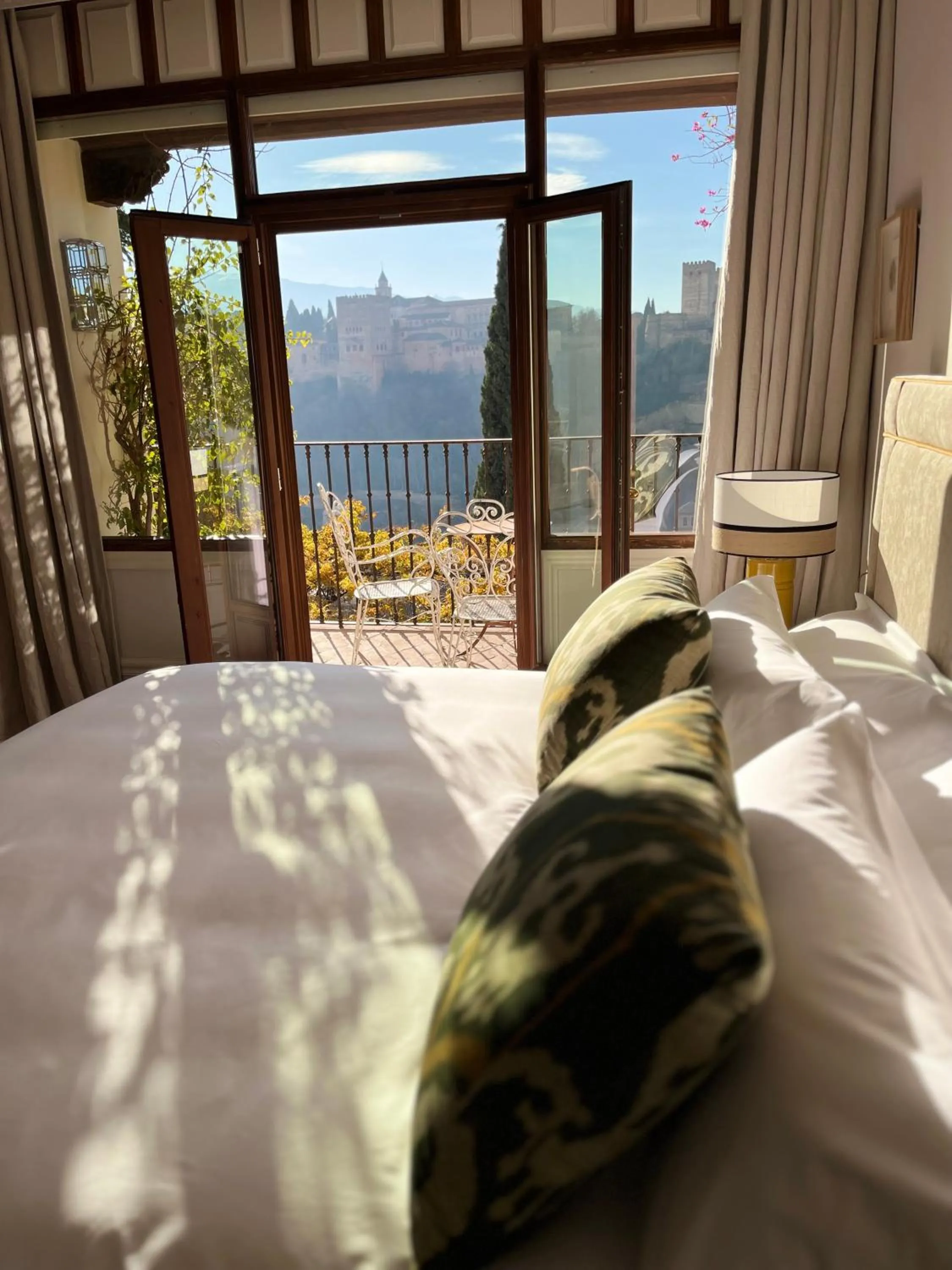 Balcony/Terrace, Bed in La Casa JuanRanas