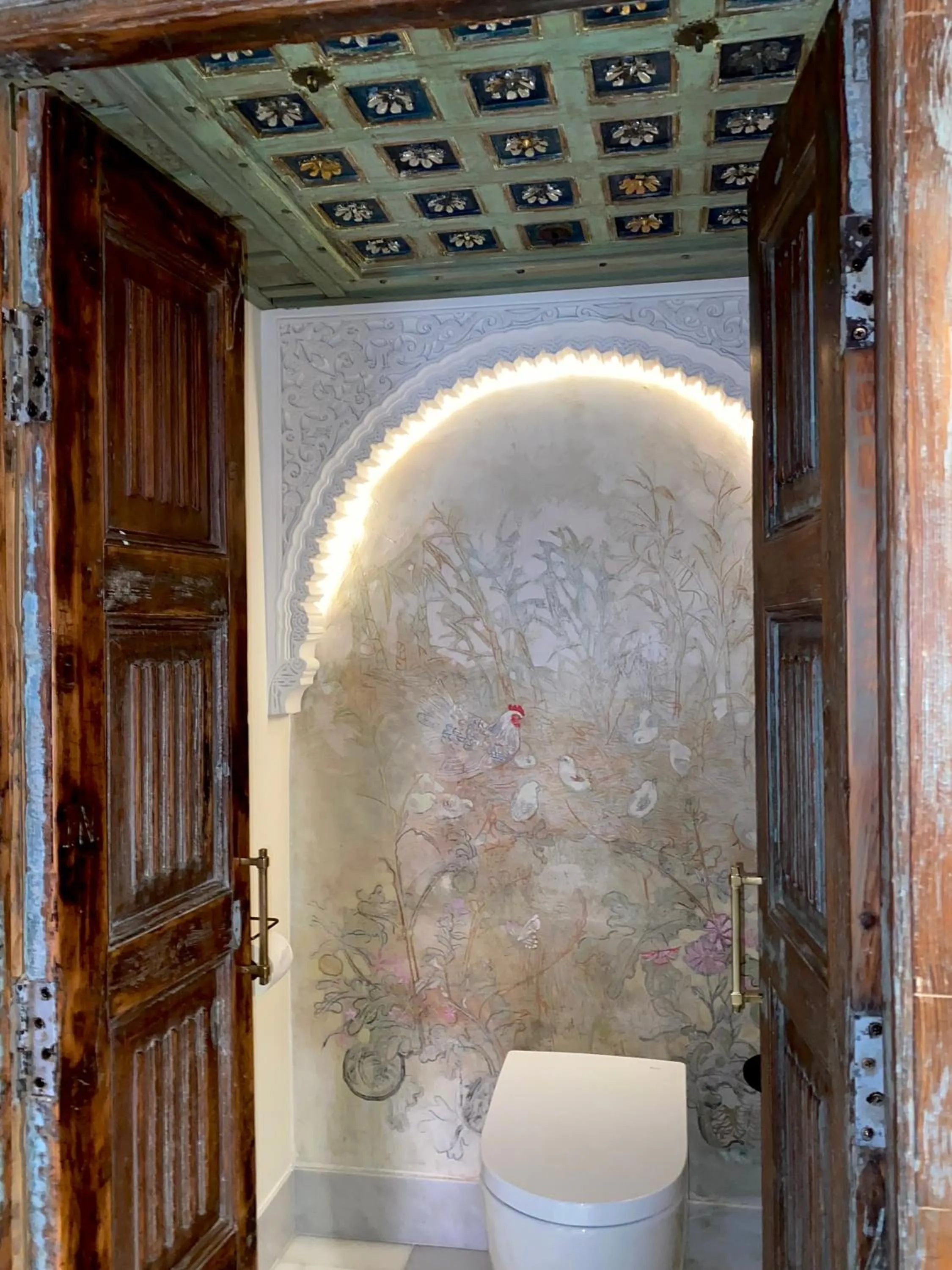 Toilet in La Casa JuanRanas