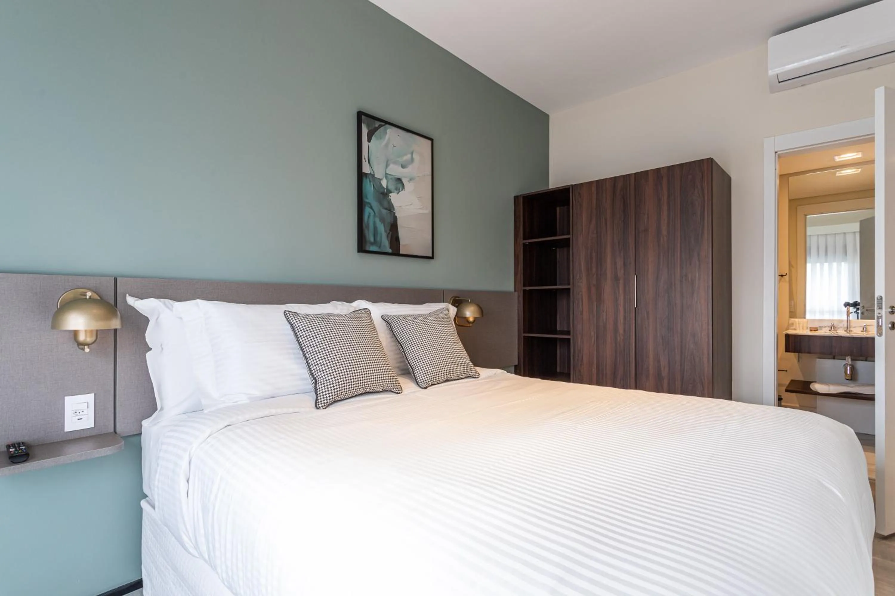 Bed in Iconyc House of Charlie