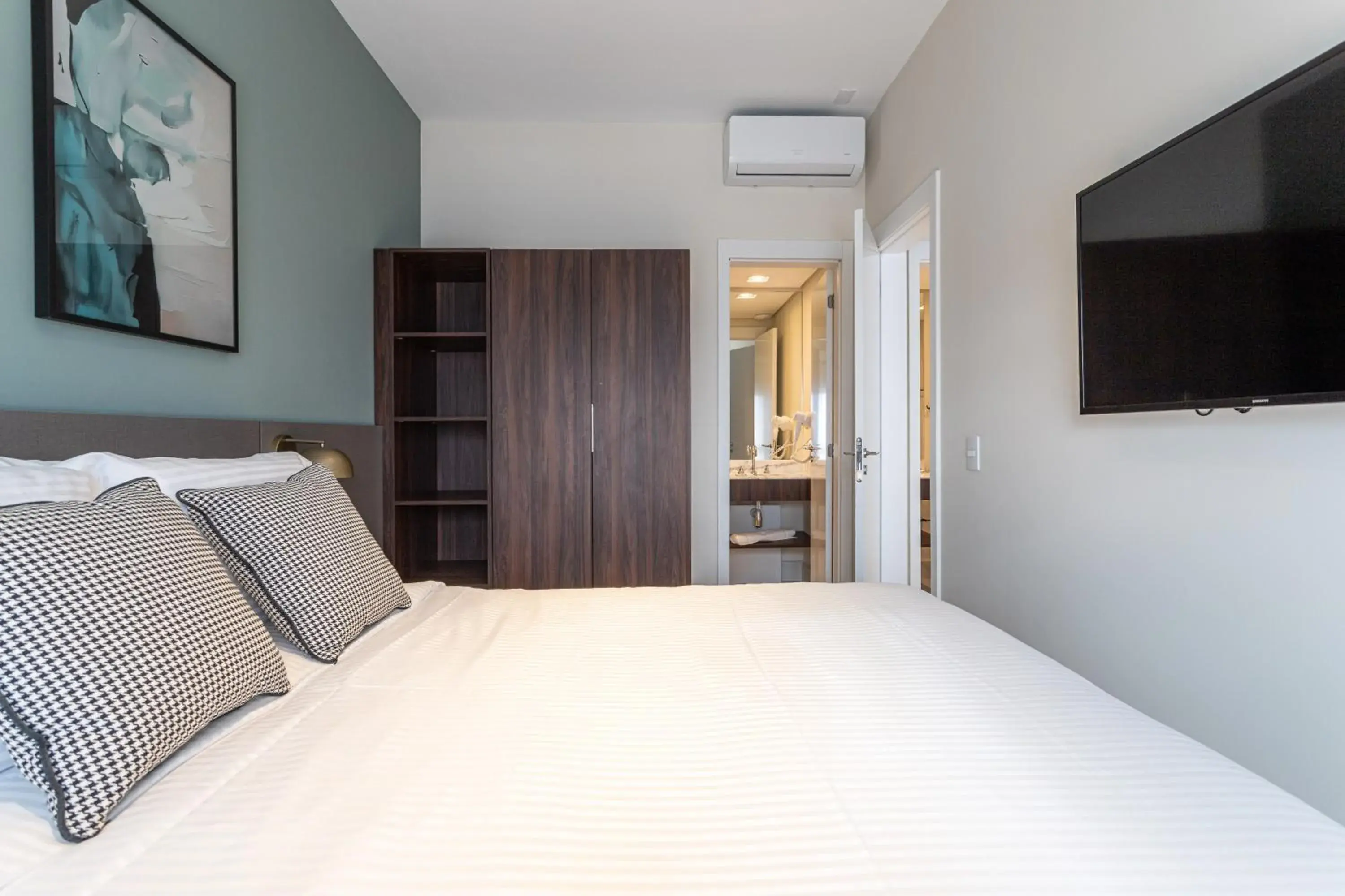 Bed in Iconyc House of Charlie Bed in Iconyc House of Charlie