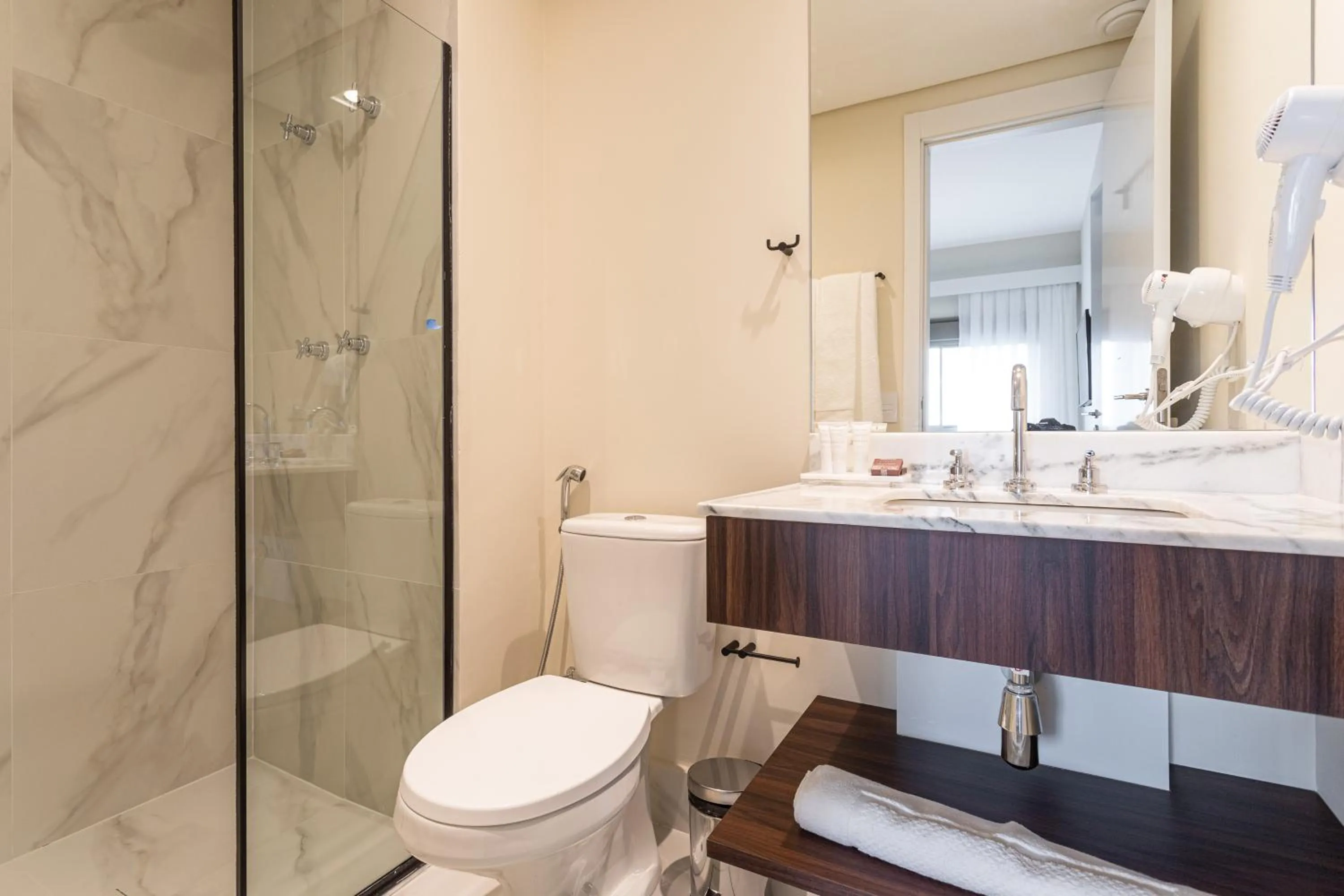 Shower in Iconyc House of Charlie