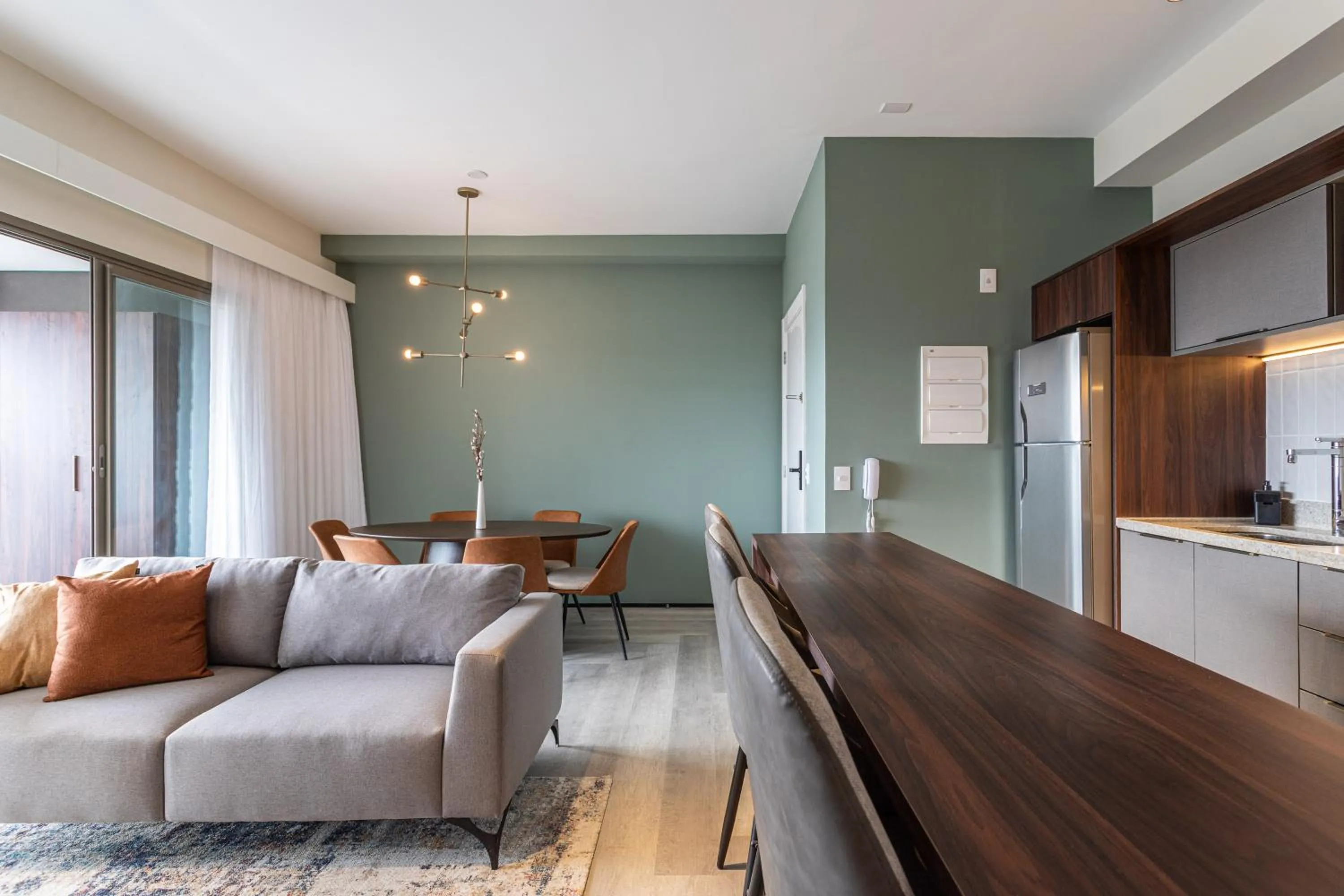 Day in Iconyc House of Charlie