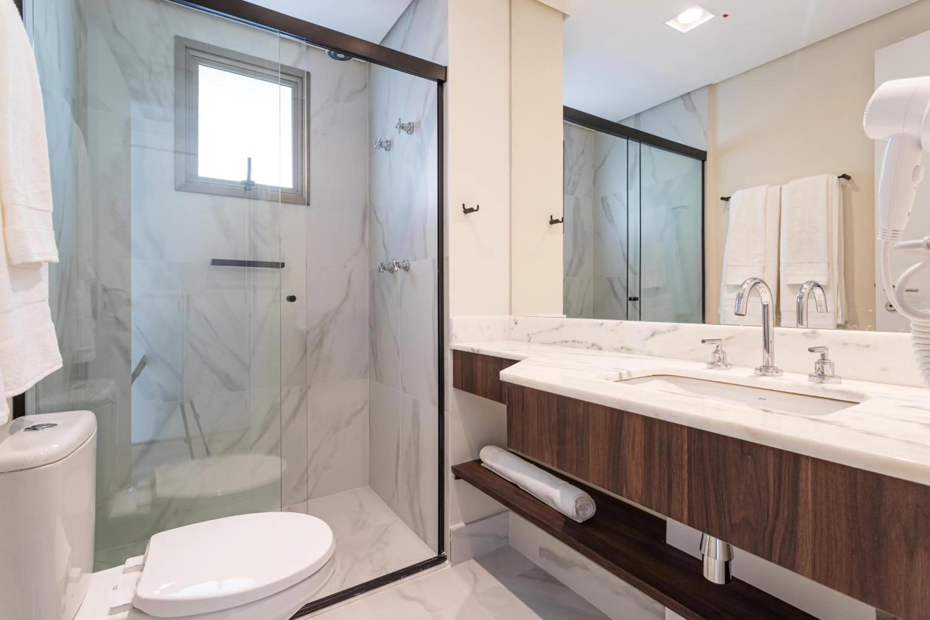 Shower in Iconyc House of Charlie