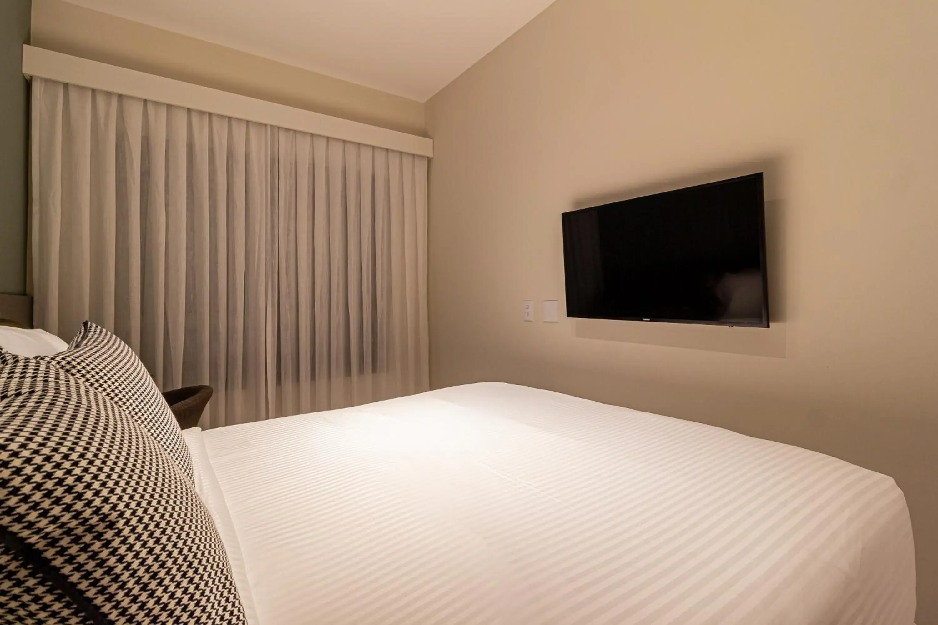 Two-Bedroom Apartment in Iconyc House of Charlie Two-Bedroom Apartment in Iconyc House of Charlie