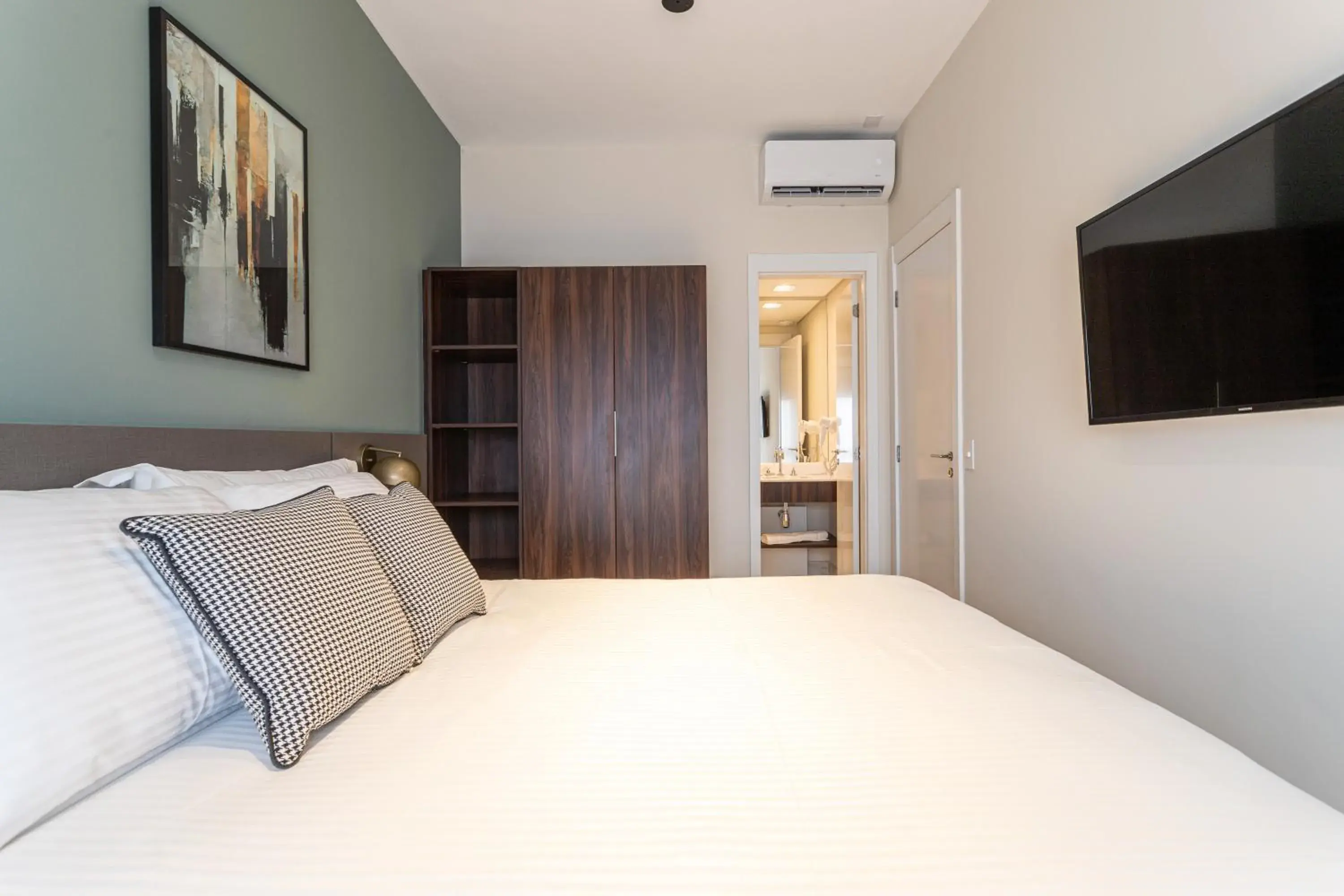 Bed in Iconyc House of Charlie Bed in Iconyc House of Charlie