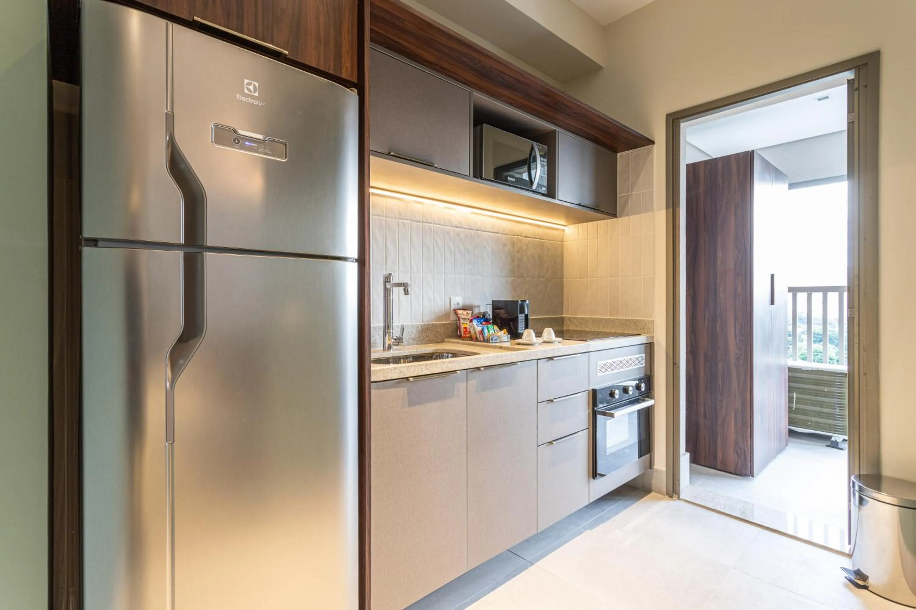 Coffee/tea facilities in Iconyc House of Charlie