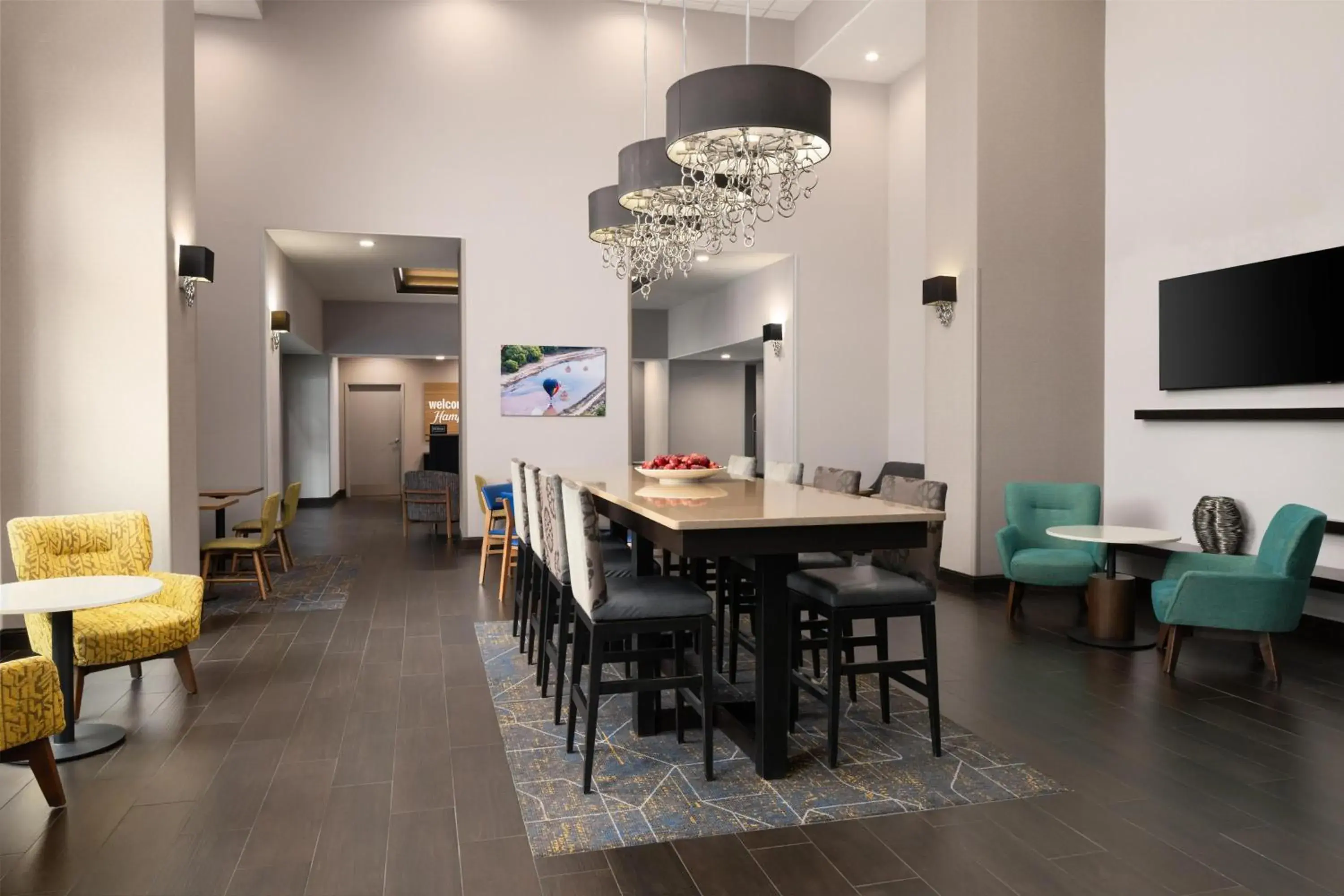 Breakfast in Hampton Inn & Suites Albuquerque North/I-25 Breakfast in Hampton Inn & Suites Albuquerque North/I-25