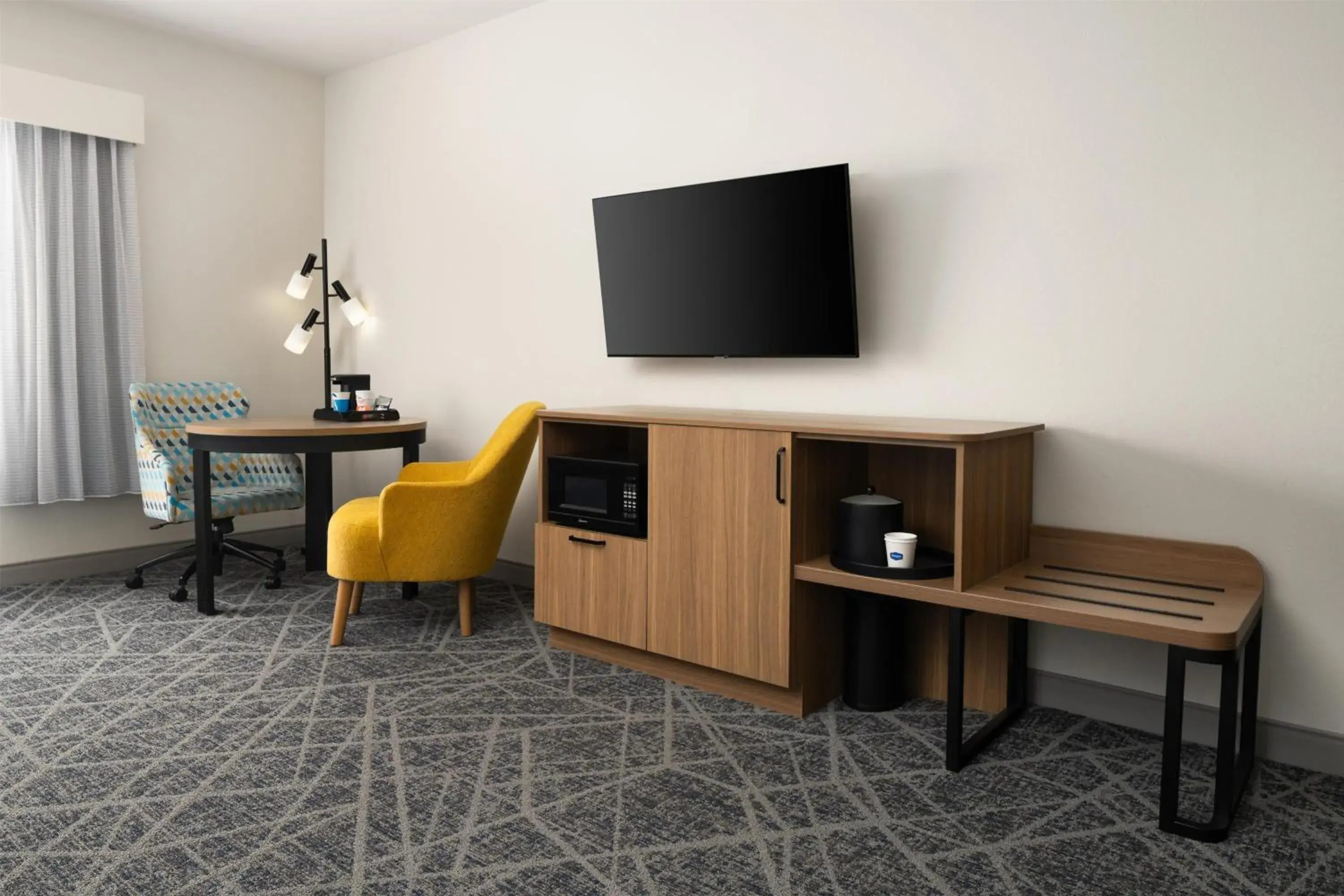 Bedroom in Hampton Inn & Suites Albuquerque North/I-25 Bedroom in Hampton Inn & Suites Albuquerque North/I-25