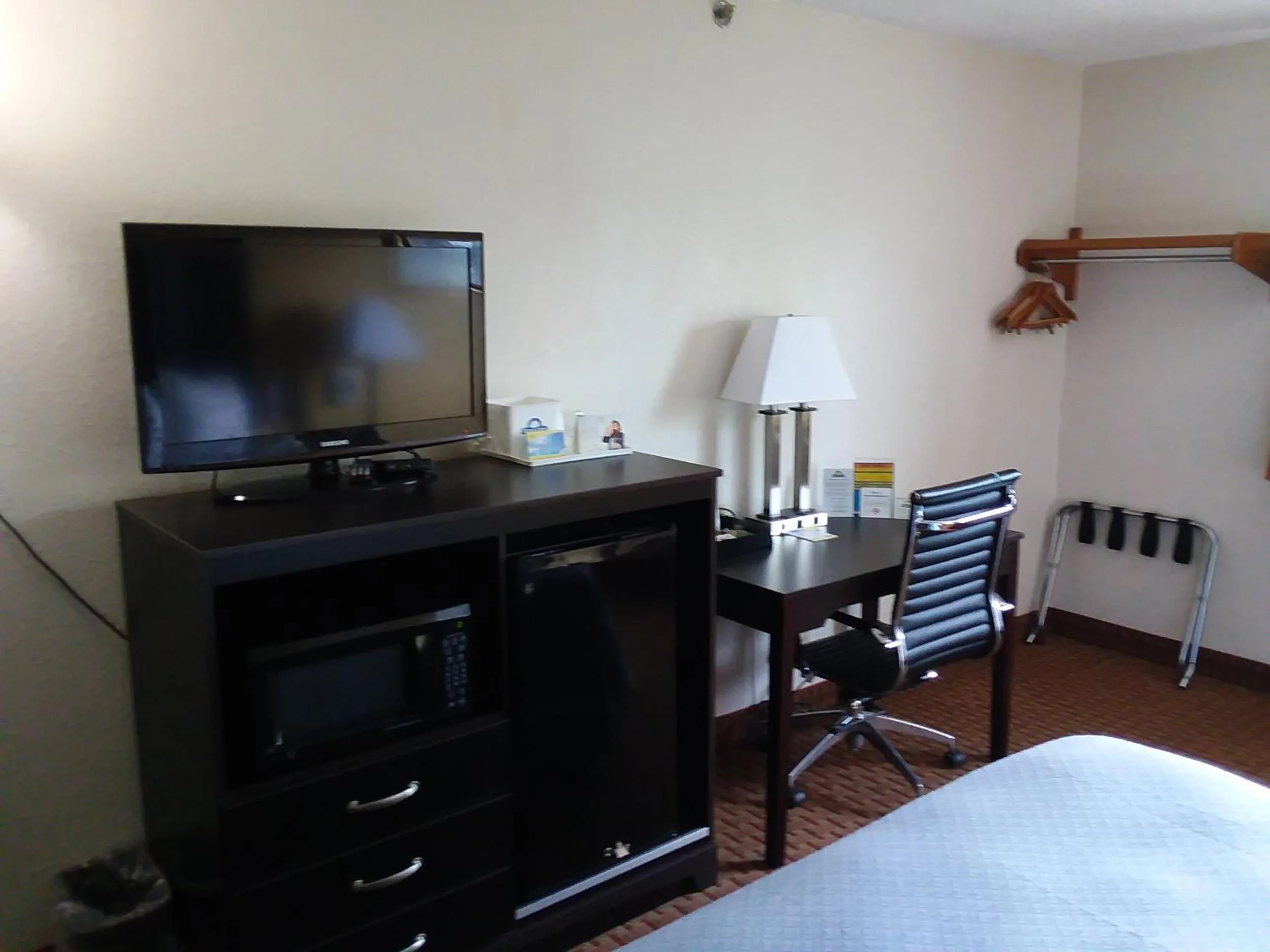 Photo of the whole room, Bed in Days Inn by Wyndham Hornell NY