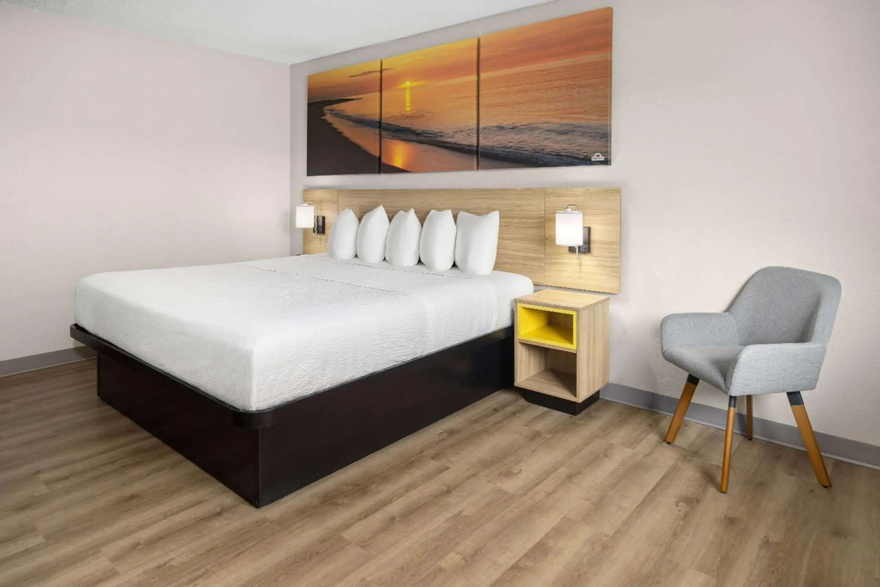 Photo of the whole room, Bed in Days Inn by Wyndham Hornell NY Photo of the whole room, Bed in Days Inn by Wyndham Hornell NY