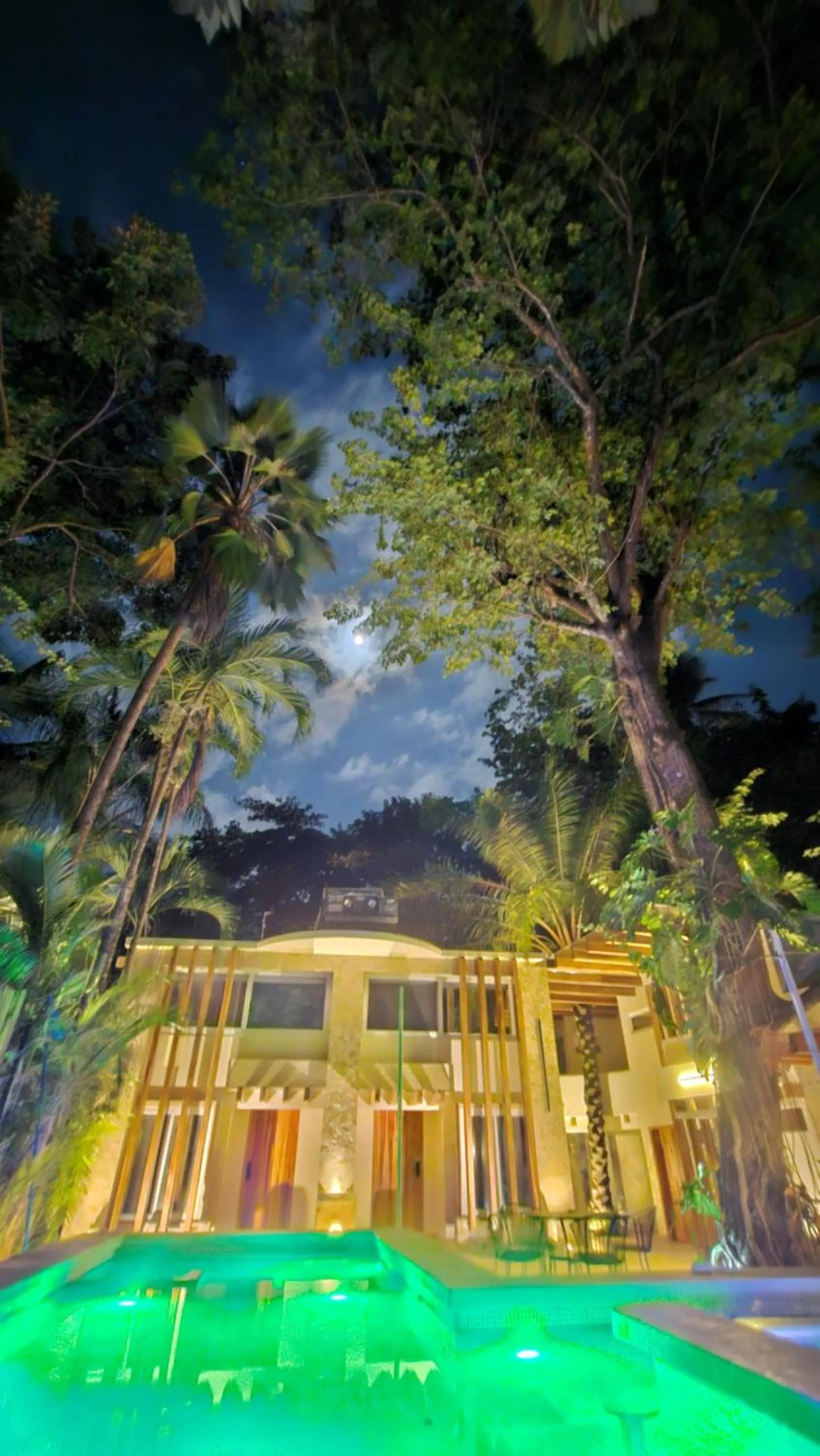 Property building in Dreamcatcher Hotel - Live the Dream of Santa Teresa