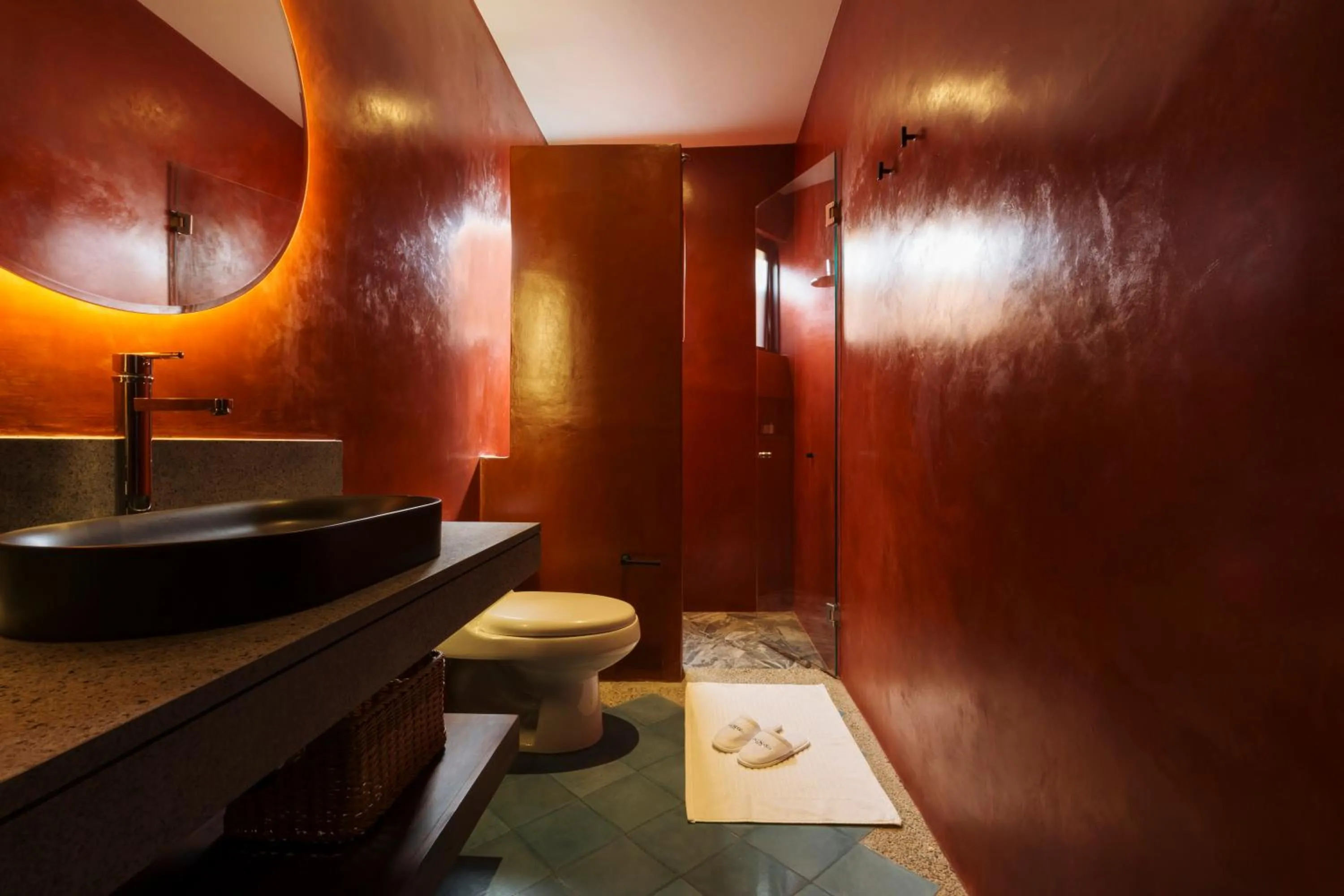 Bathroom in Macondo Arte Oaxaca