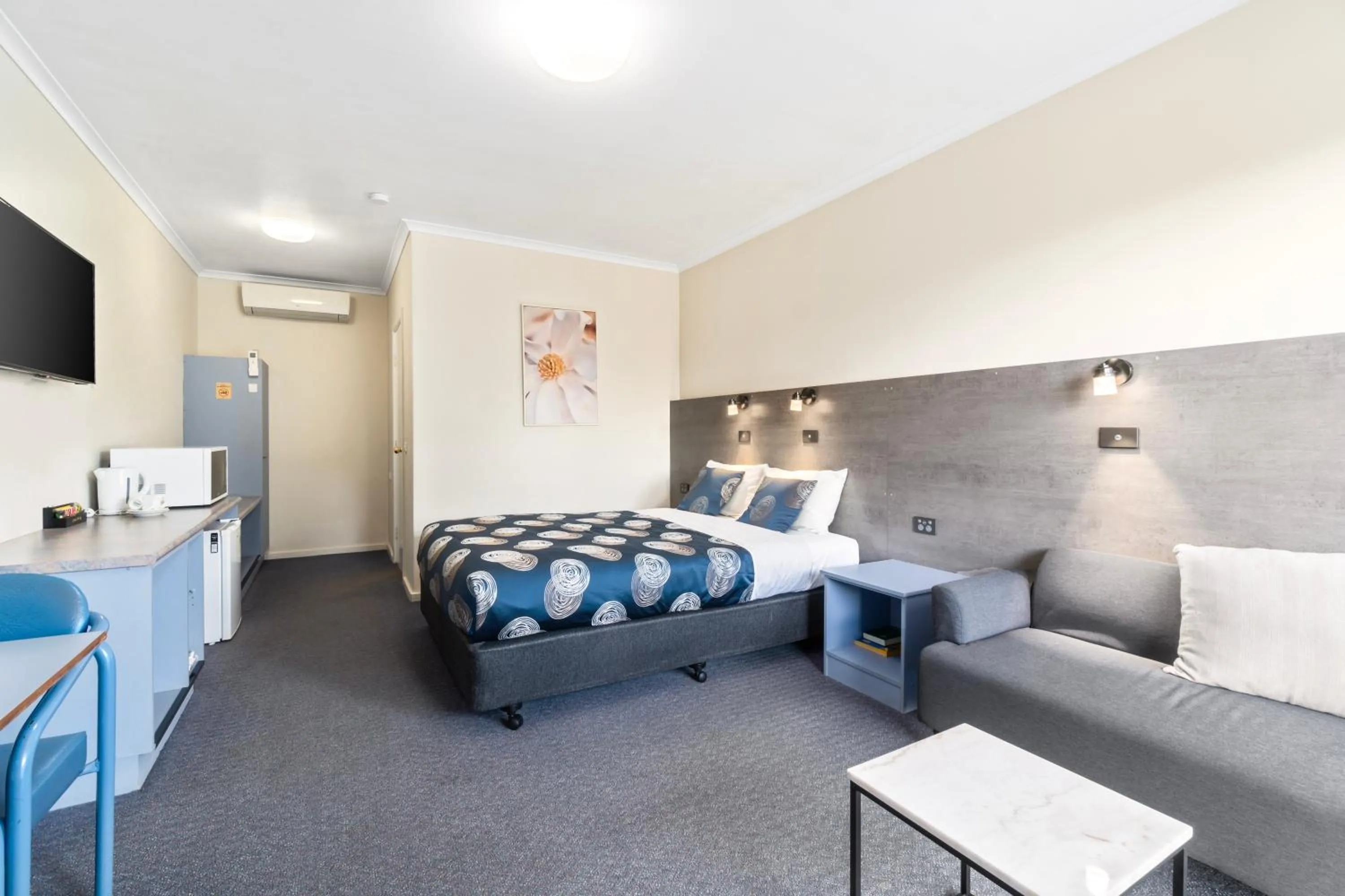 Photo of the whole room, Bed in Colac Central Motel