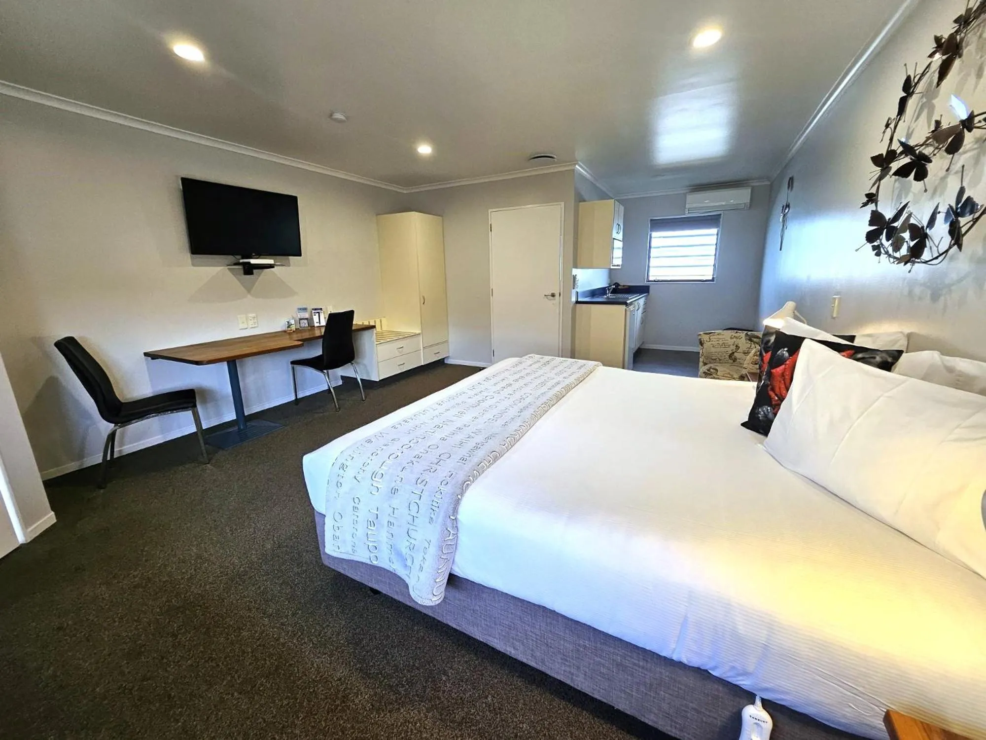 Photo of the whole room, Bed in ASURE Albert Park Motor Lodge