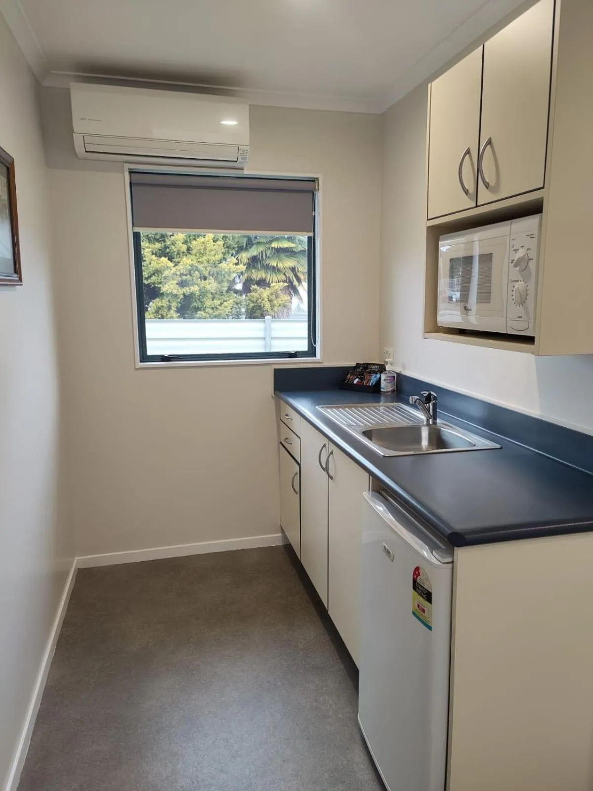 Kitchen or kitchenette in ASURE Albert Park Motor Lodge
