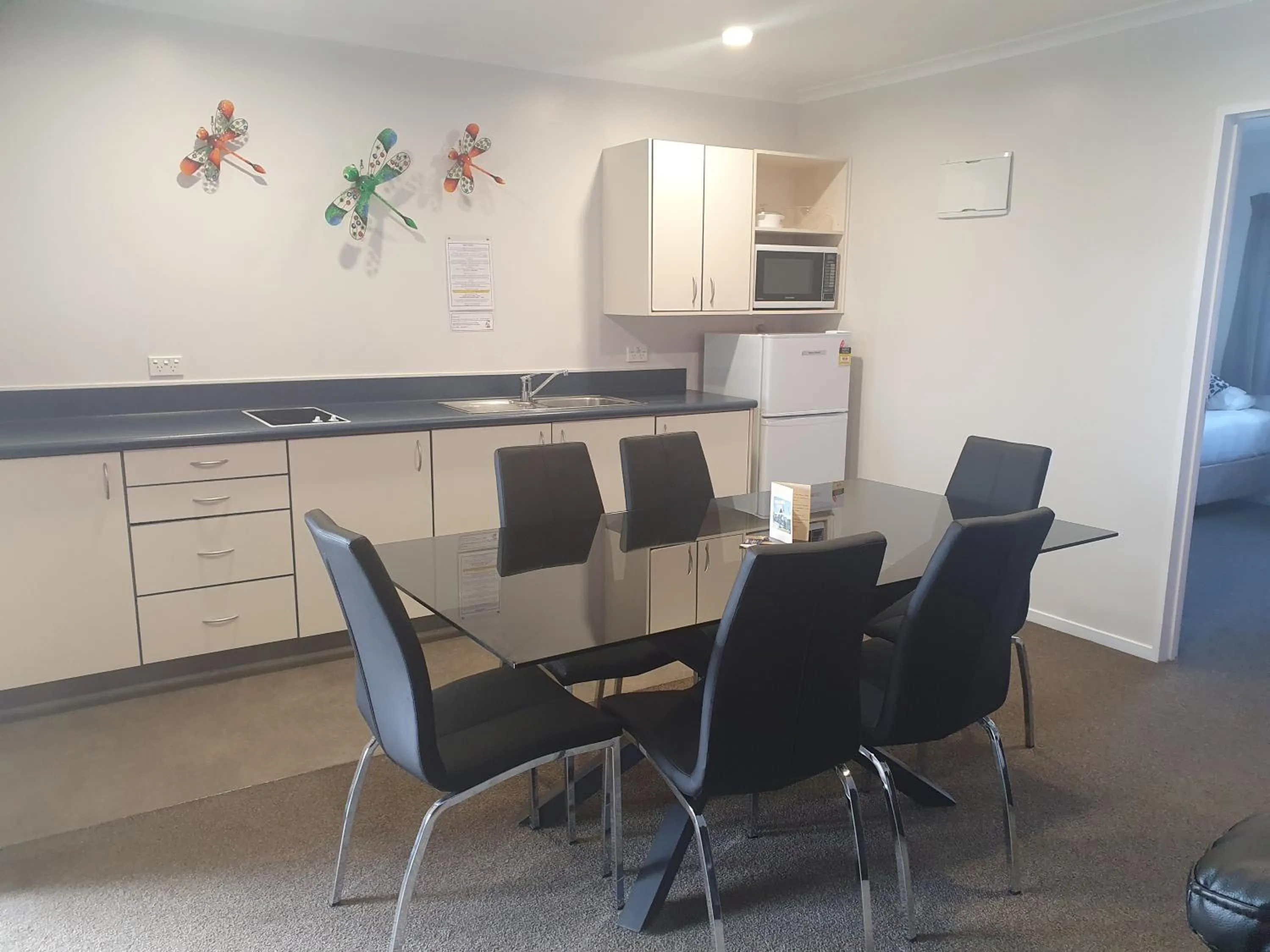 Kitchen or kitchenette in ASURE Albert Park Motor Lodge