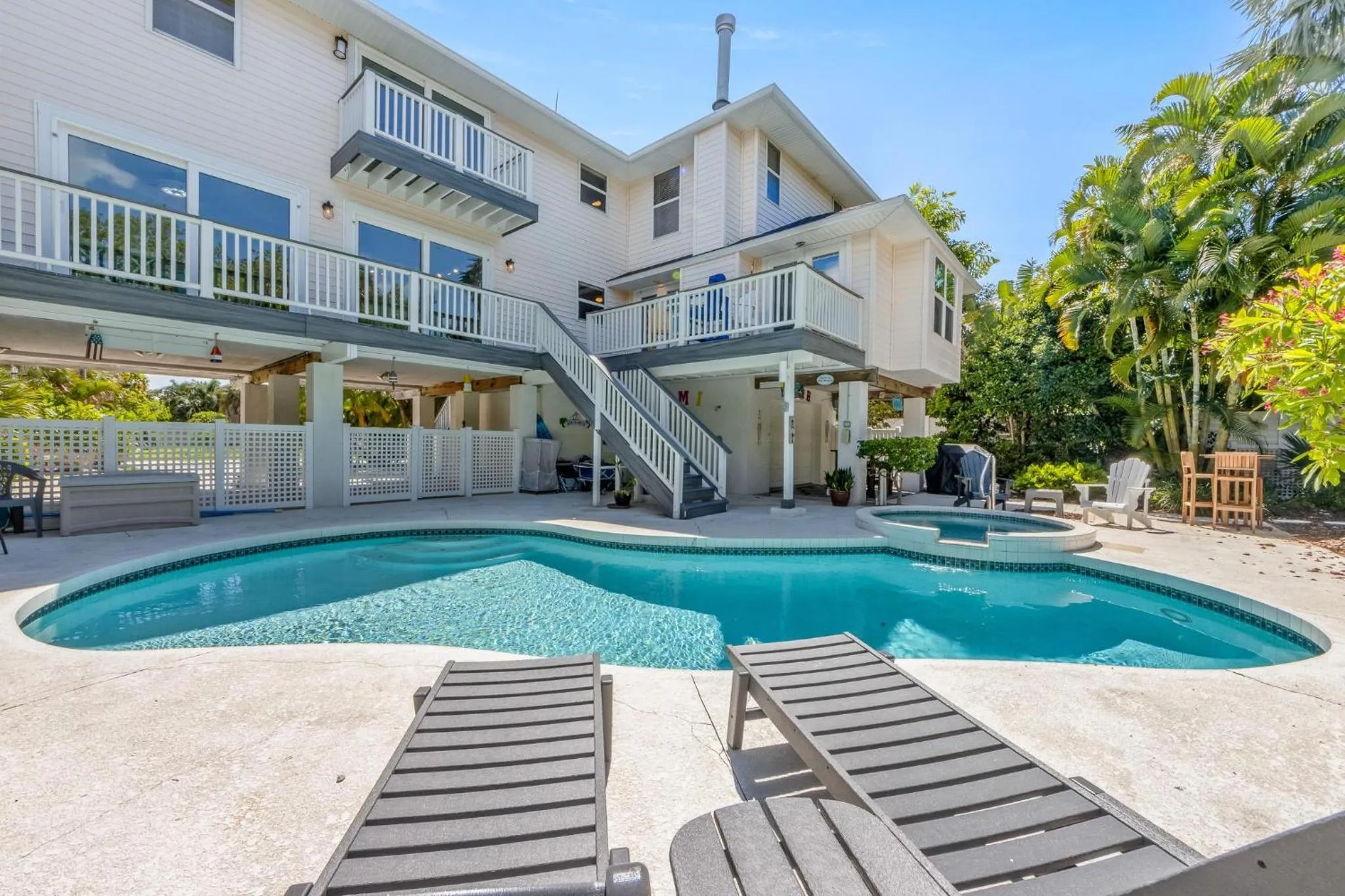 Tarpon Pointe